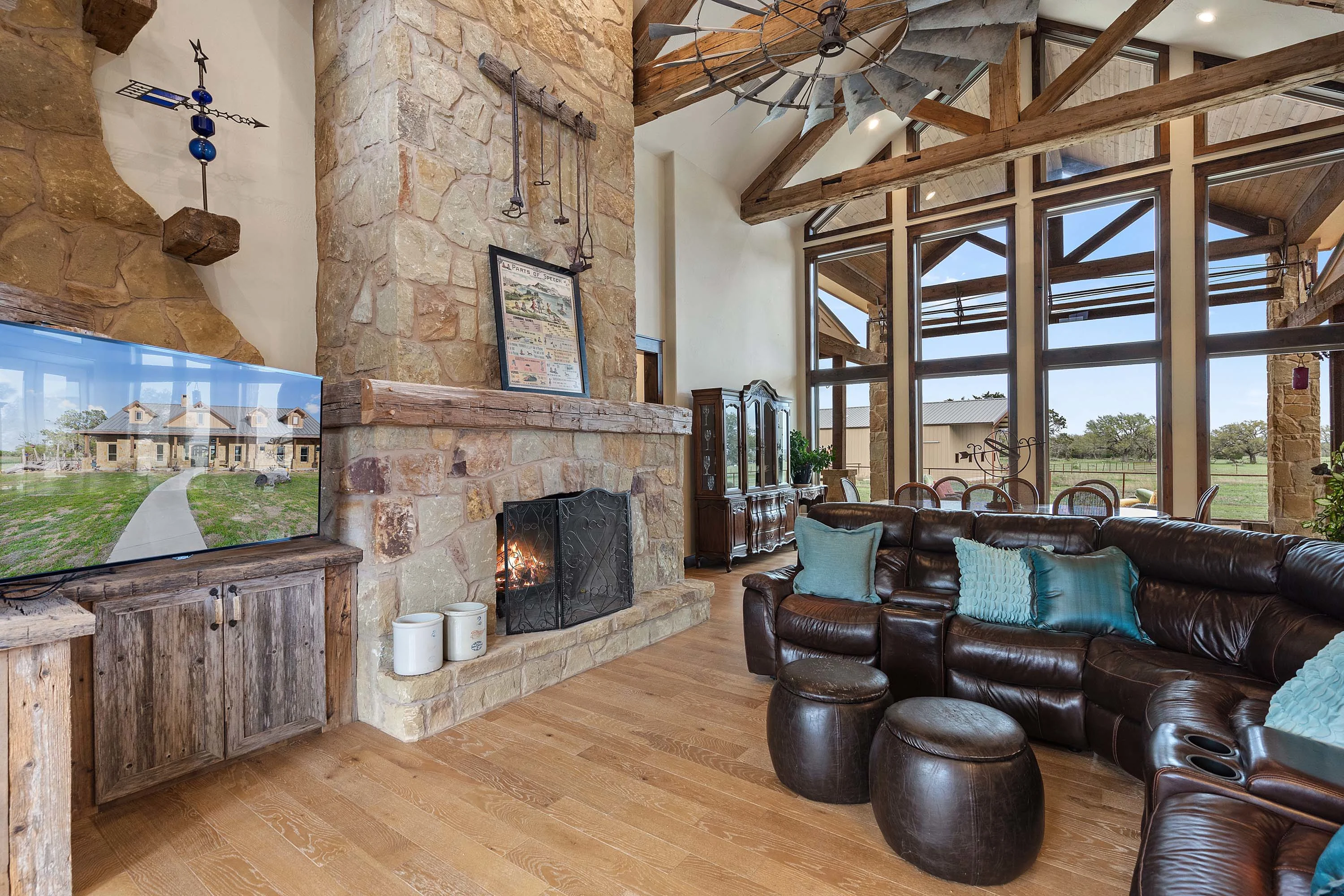 2006 Country Road 112, Burnet, Hill Country, Texas 78611 - 08_2006_CR_112_frlg1t