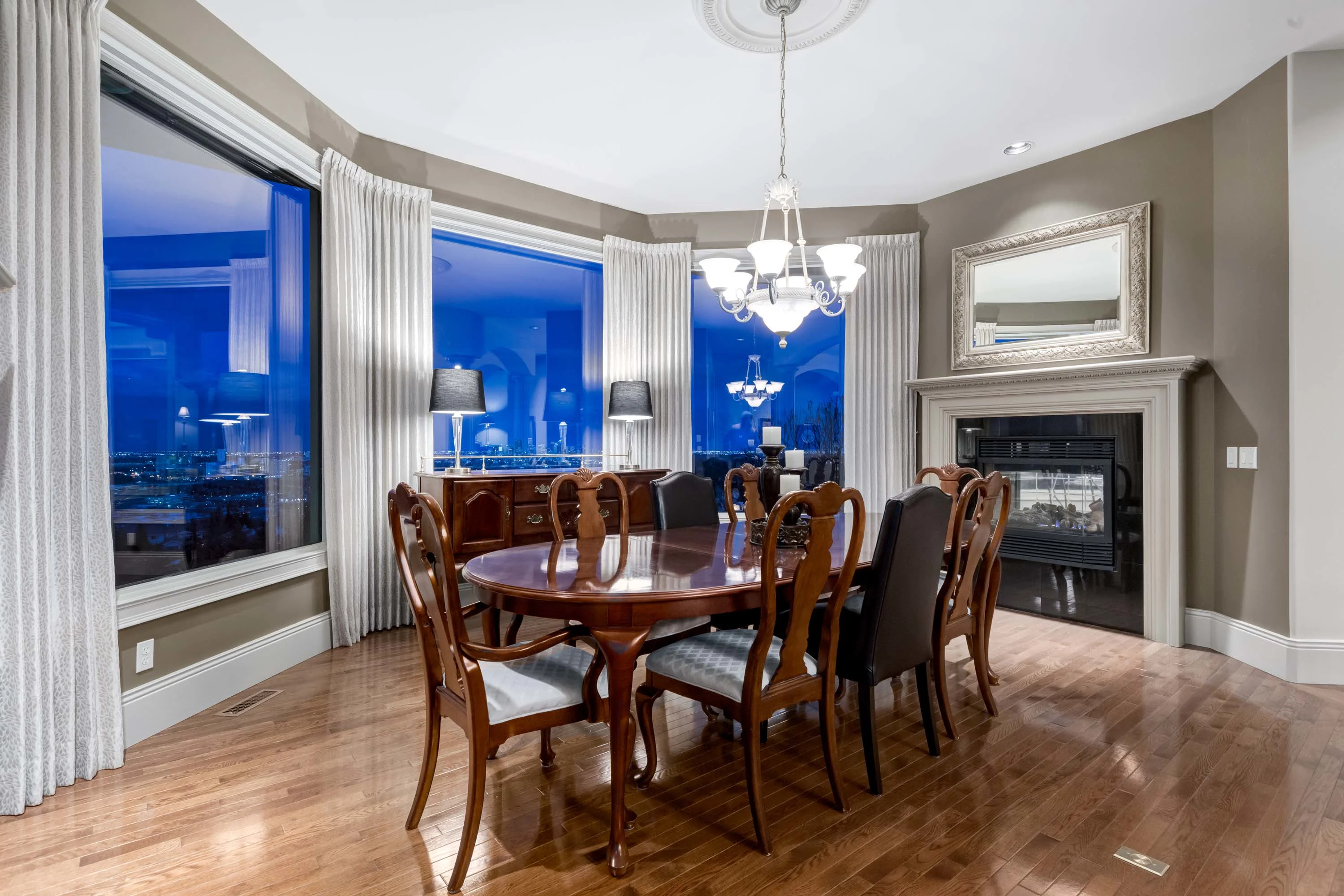 42 W Patina Ln SW, Calgary, Alberta T3H 3N4 , Canada - 42-w-patina-lane-08_heyvar