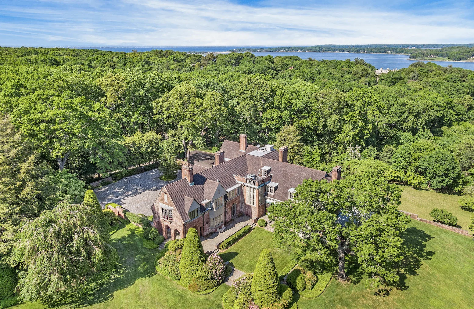 BIDDING OPEN: Formerly Owned Rockefeller Estate on New York's Gold ...