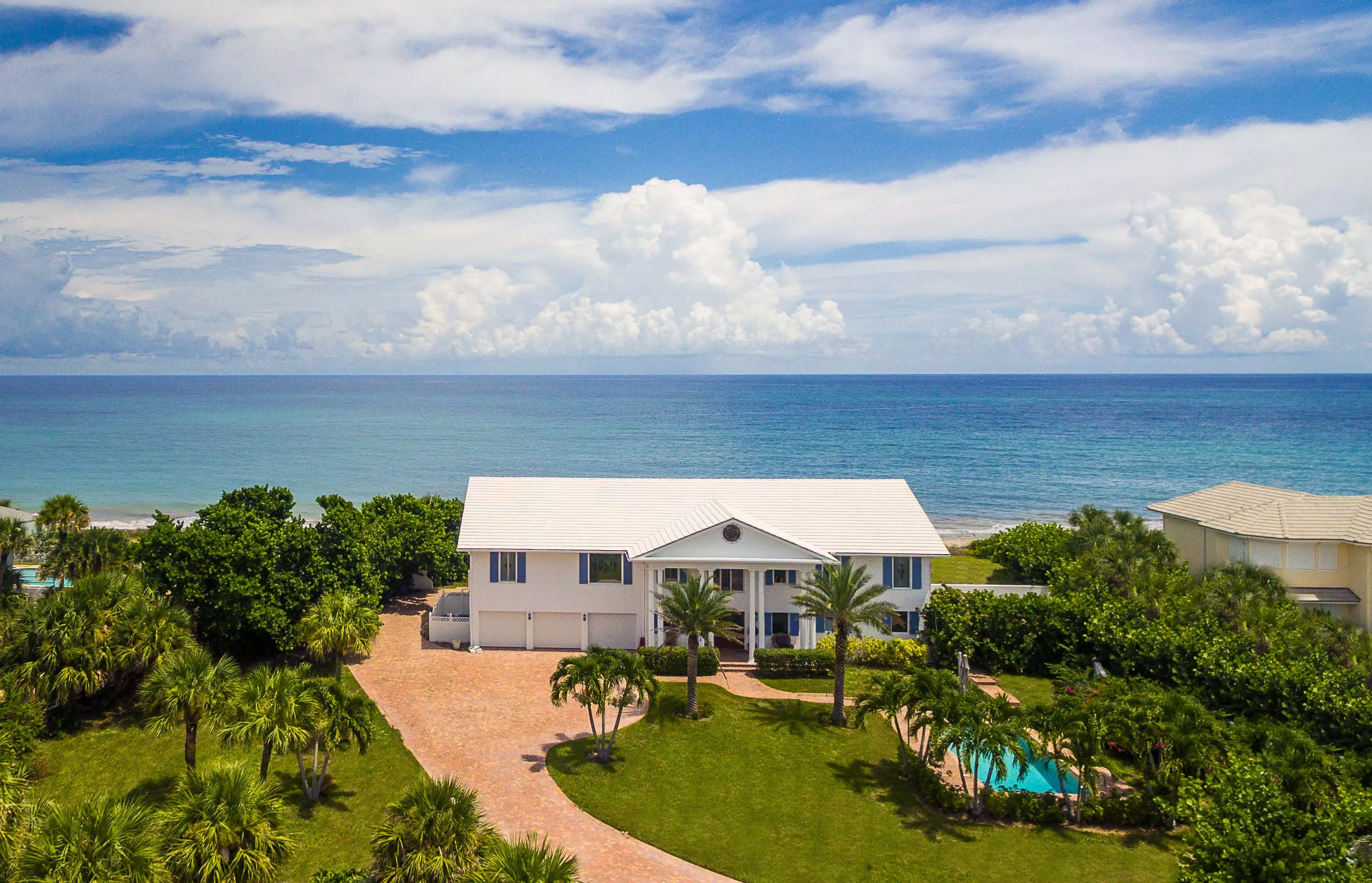 908 Holoma Drive, Vero Beach, Florida 32963 - 908-holoma-drive-vero-beach-florida01_kvxvgw