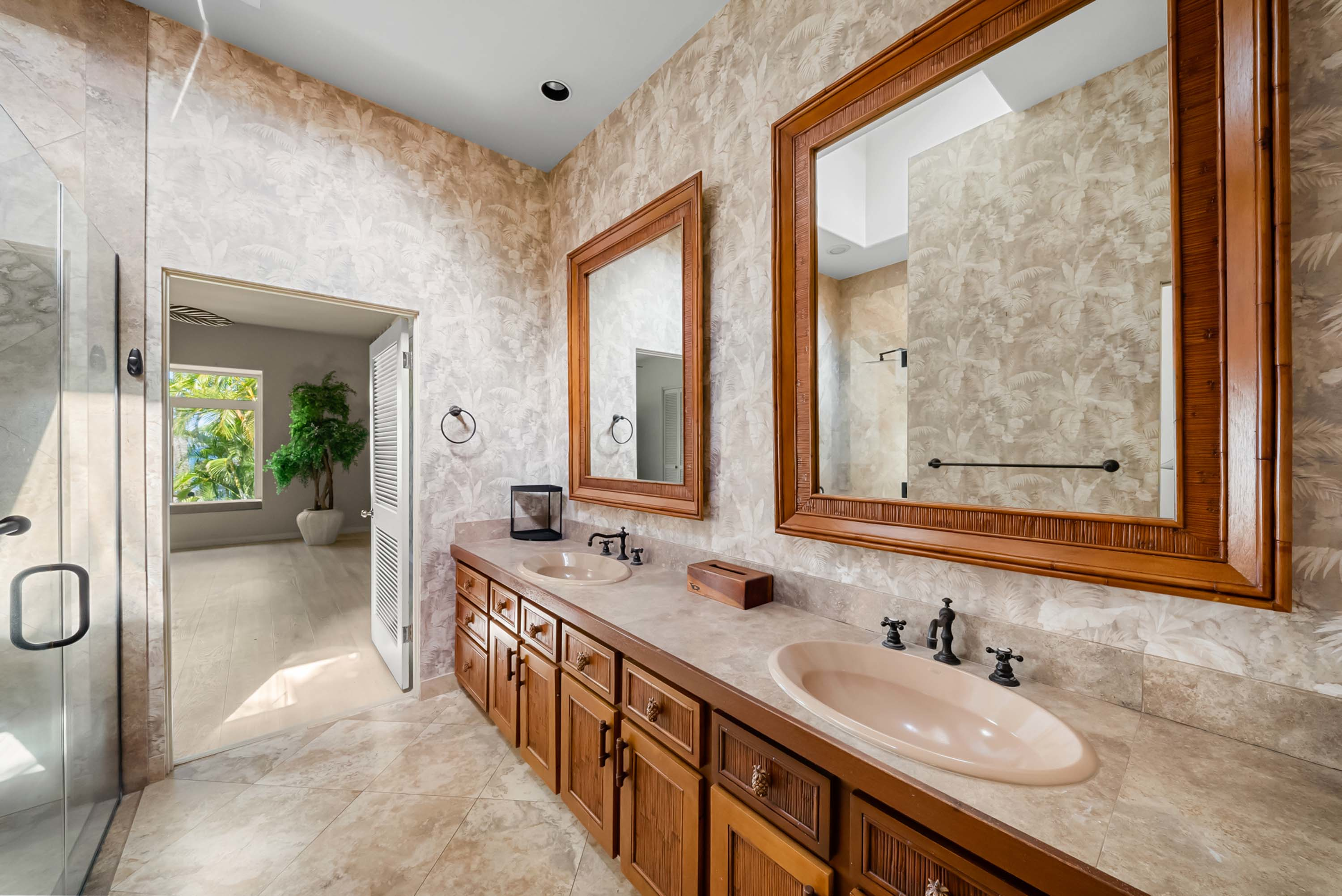 60 5163 and 5157 Lower Honoapiilani Rd, Lahaina, HI 96761 - Luxury Real Estate - Concierge Auctions