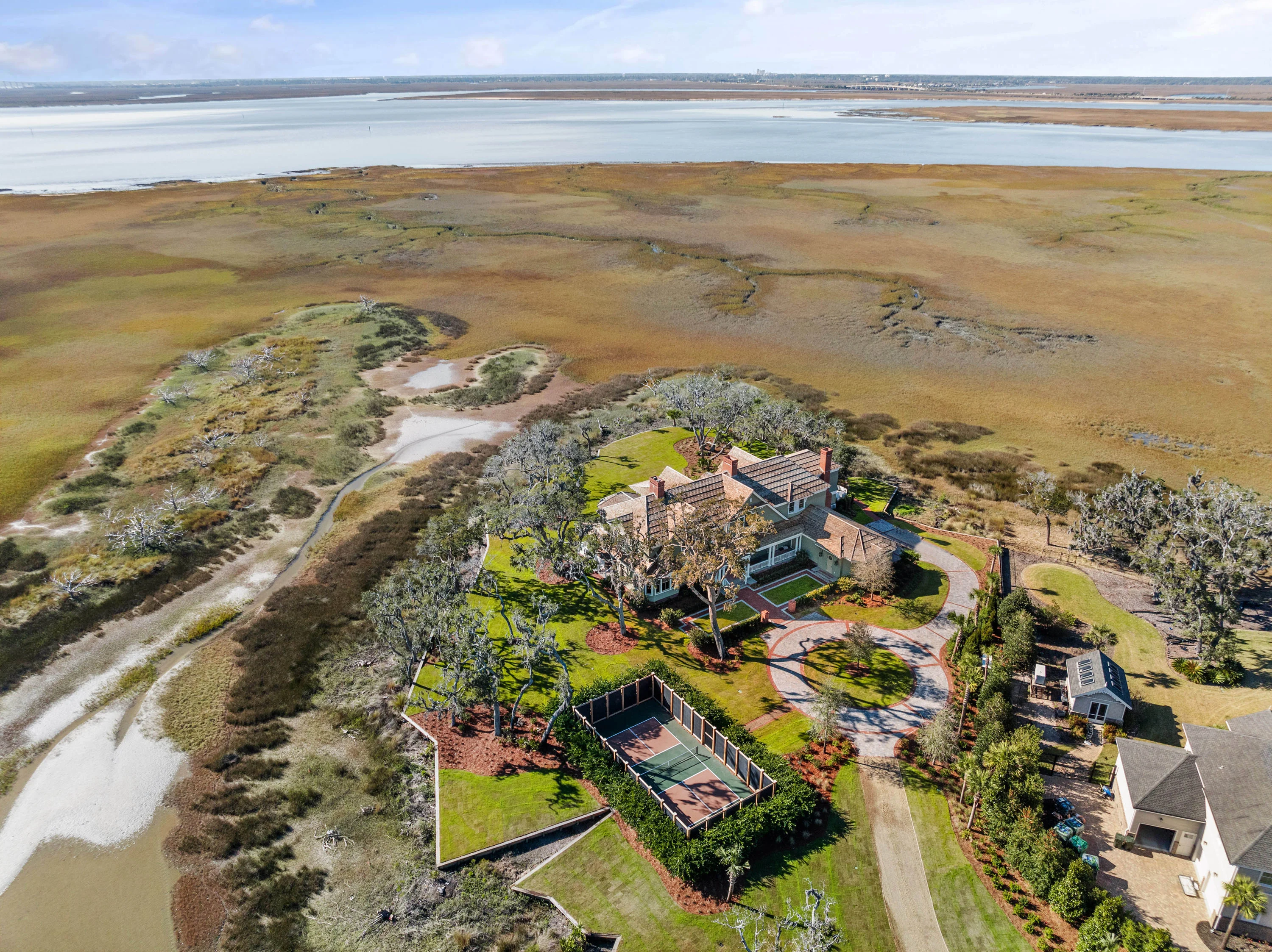 144 Point Lane, Saint Simons, Near Sea Island, Georgia 31522 - 144-point-lane-saint-simons-georgia82_bgnp9n