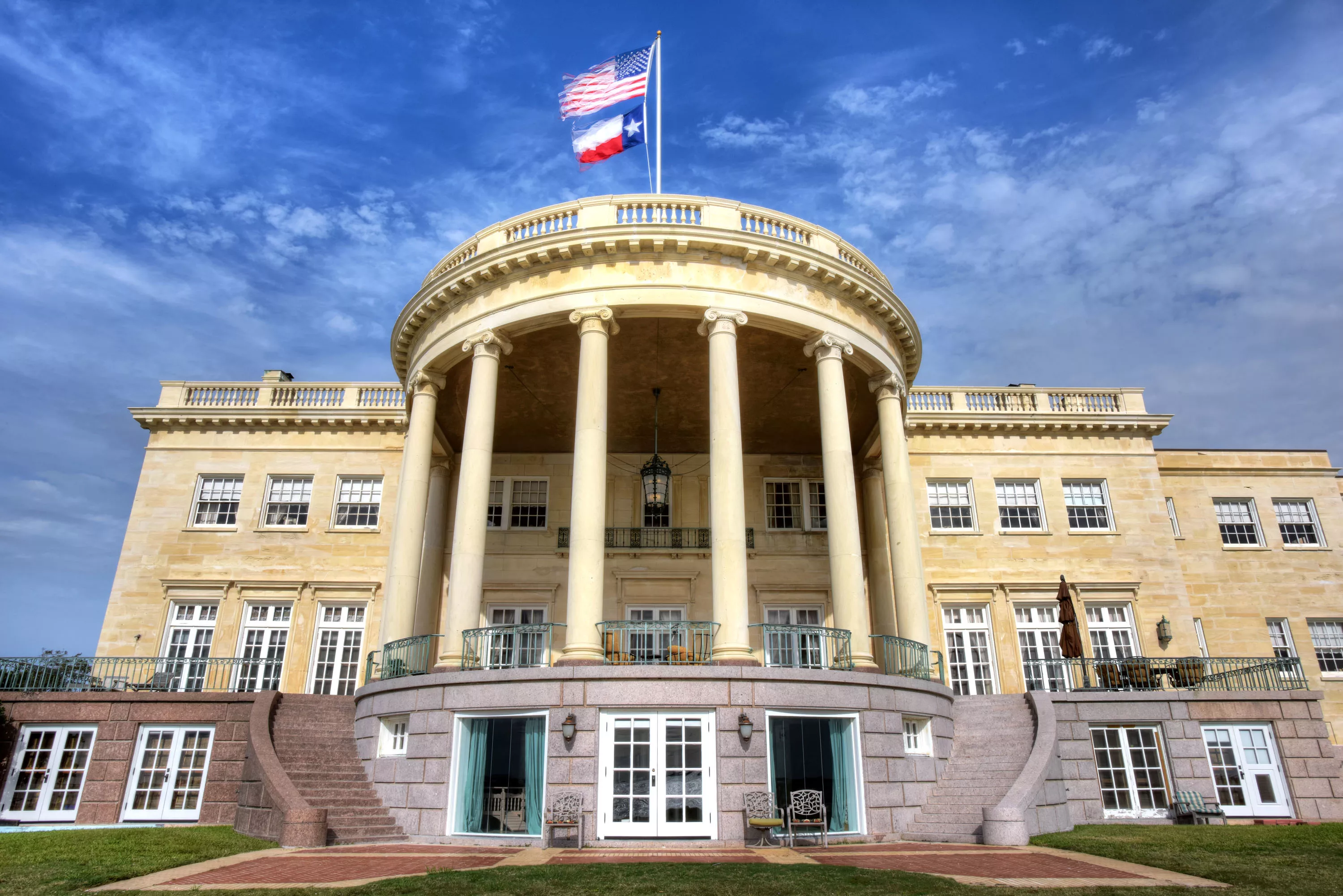 515 Bayridge Road, The Governor Ross Sterling Mansion, Texas 77571 - Ross-Sterling-Mansion-02-01-22-44-4444_a1wsm3