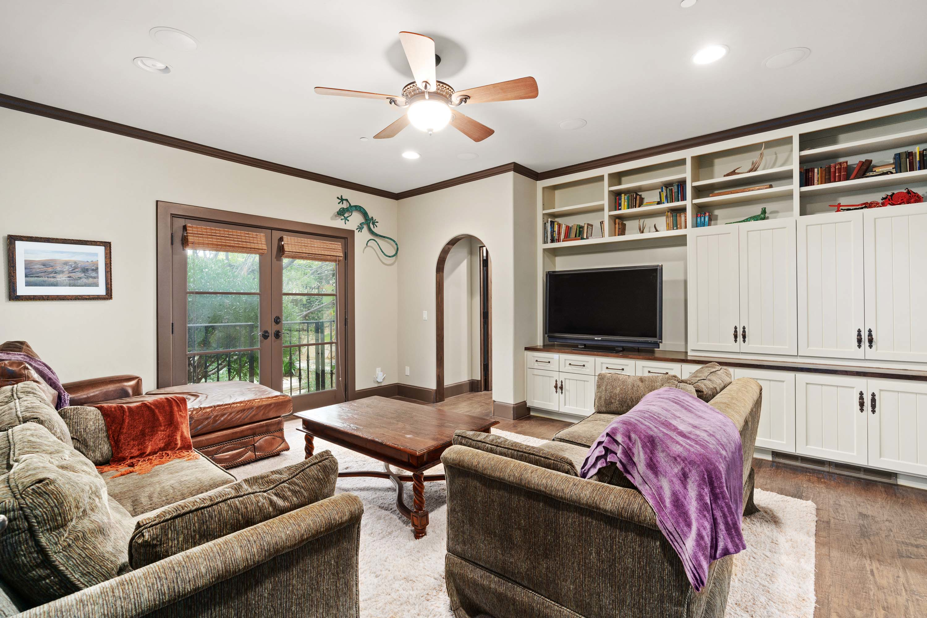 20 1011 Lakeview Point Drive - Luxury Real Estate - Concierge Auctions