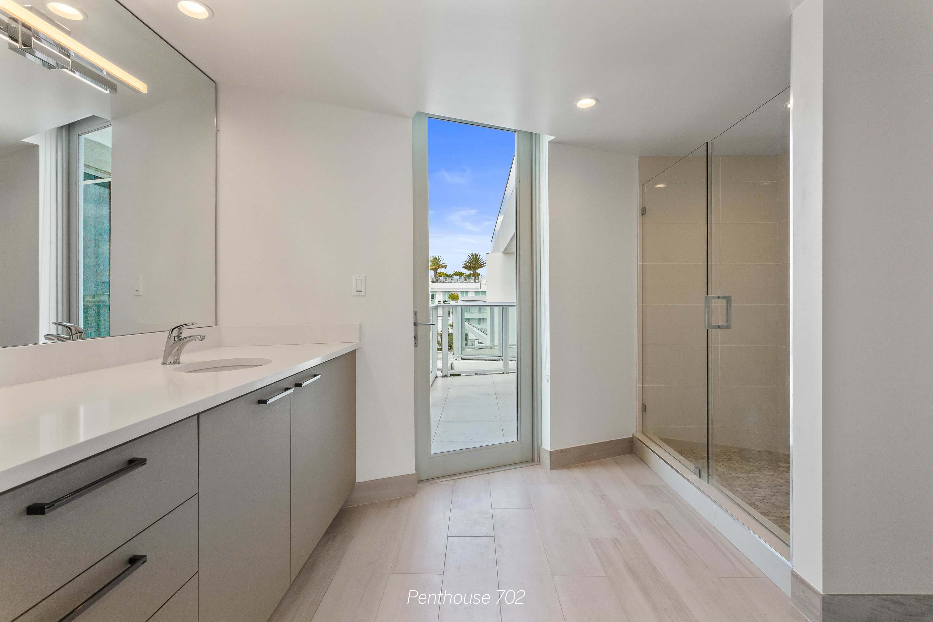 39 Unit 702 Luxury Real Estate Concierge Auctions