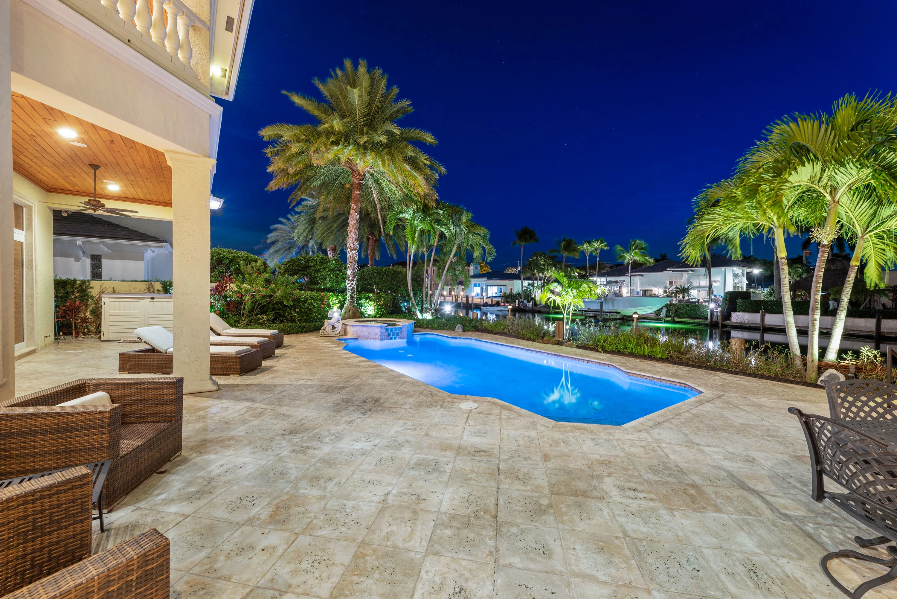 2250 NE 26th Street, Fort Lauderdale Area, Florida 33064 - 2250-ne-26th-street-lighthouse-point-florida34_qs5mq7