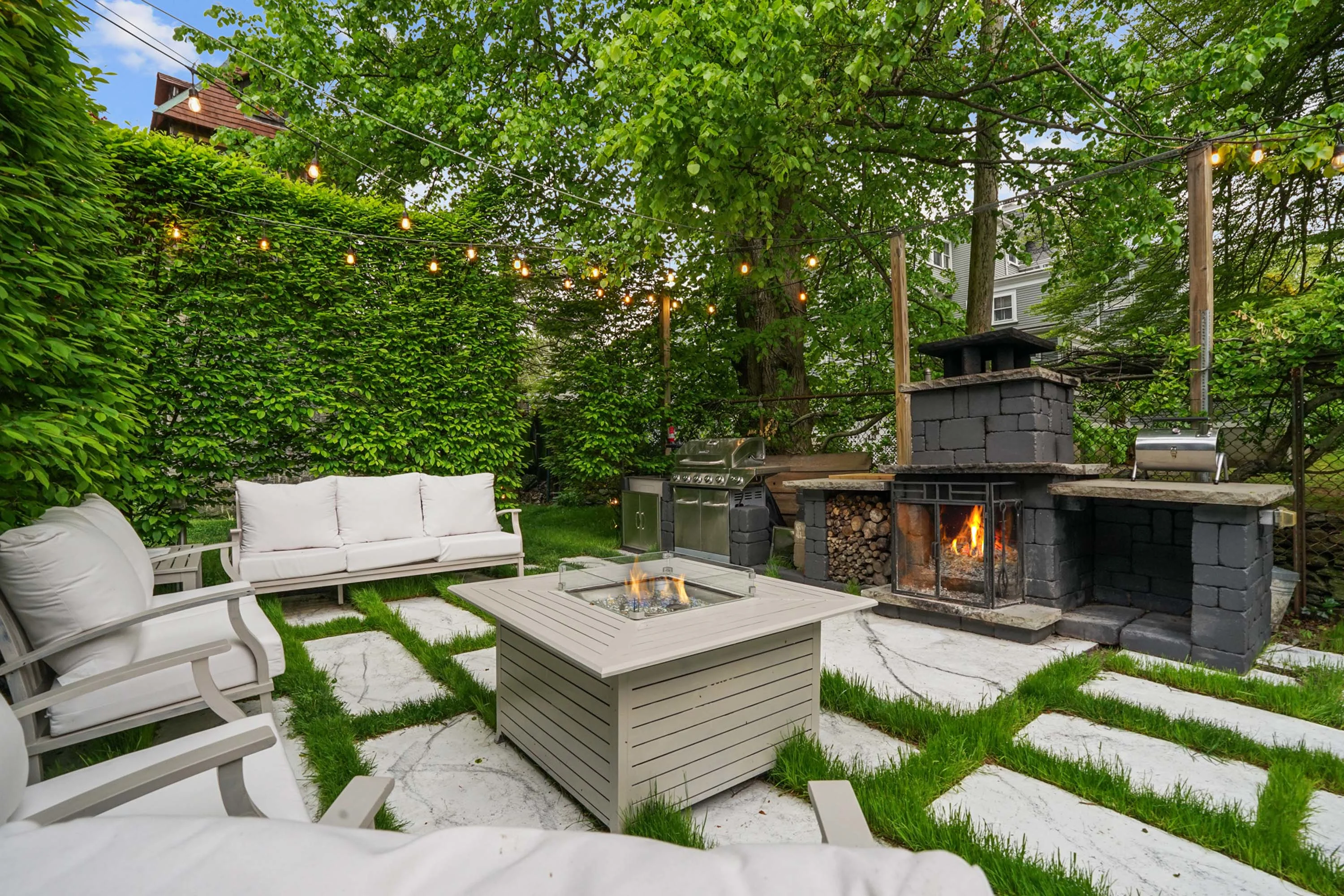43 Old Beach Road, Newport, Rhode Island 02840 - 37_43_Old_Beach_Rd_Newport_RI_omzbzi