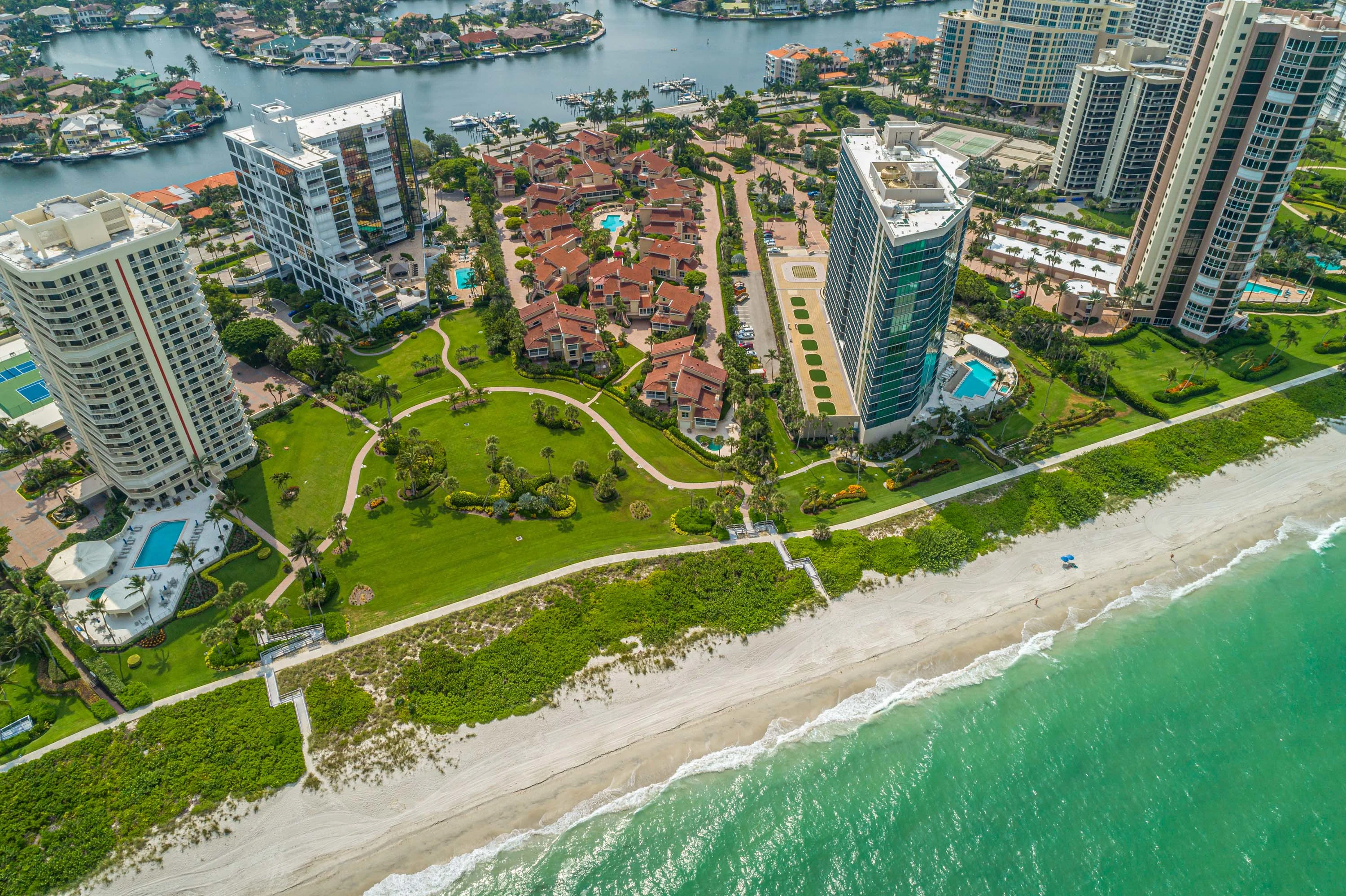 4727 Villa Mare Lane, Naples, Florida 34103 - 4727_villa_mare_lane_naples_florida_34_ozcehz
