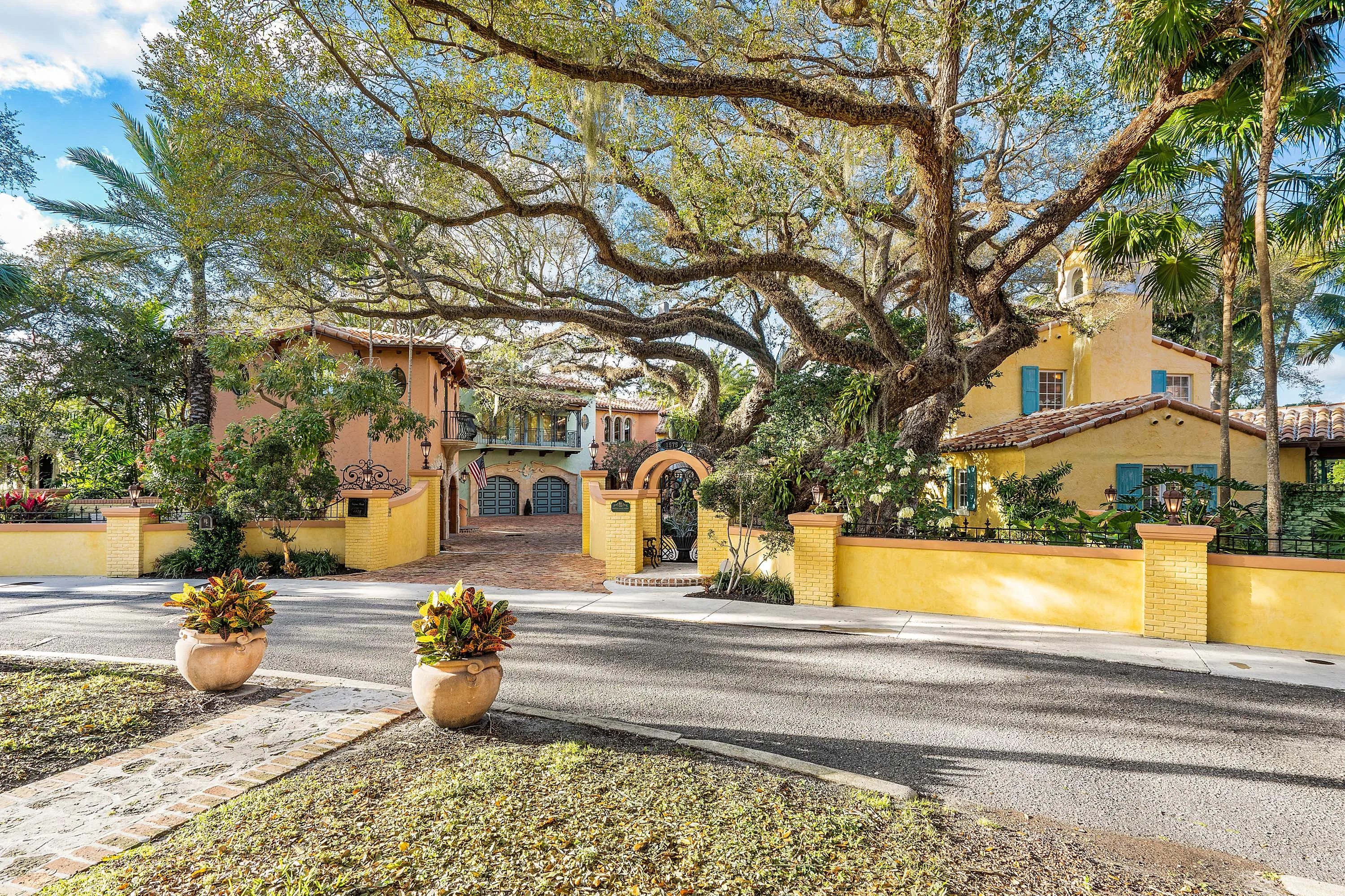 1575 Ponce De Leon Drive, Fort Lauderdale, Florida 33316 - 1575_ponce_de_leon_drive_02_zxdluj