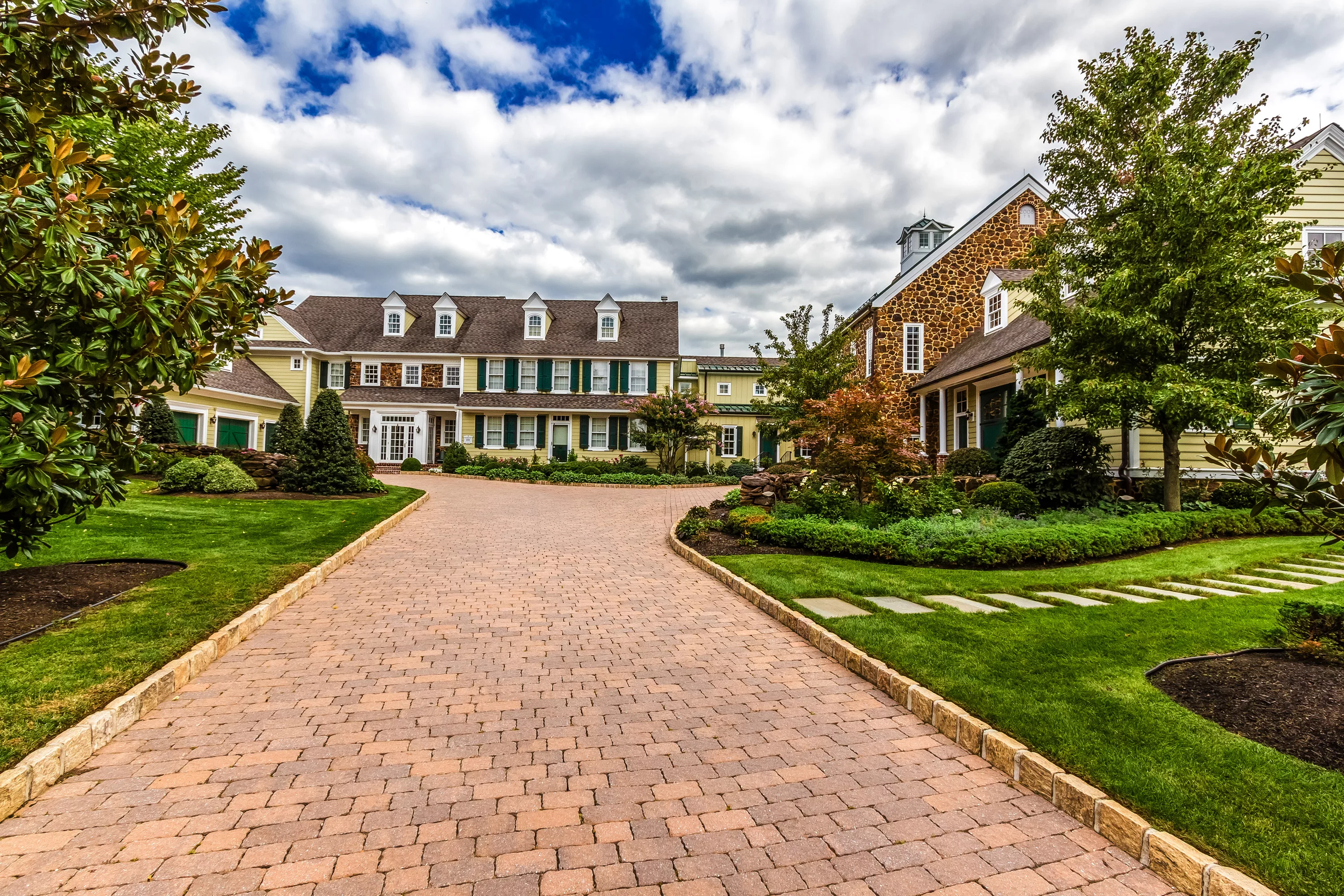 628 Windsock Way, Moorestown, New Jersey 08057 - 628_Windsock_Way_Moorestown_New_Jersey01_dq8yfm