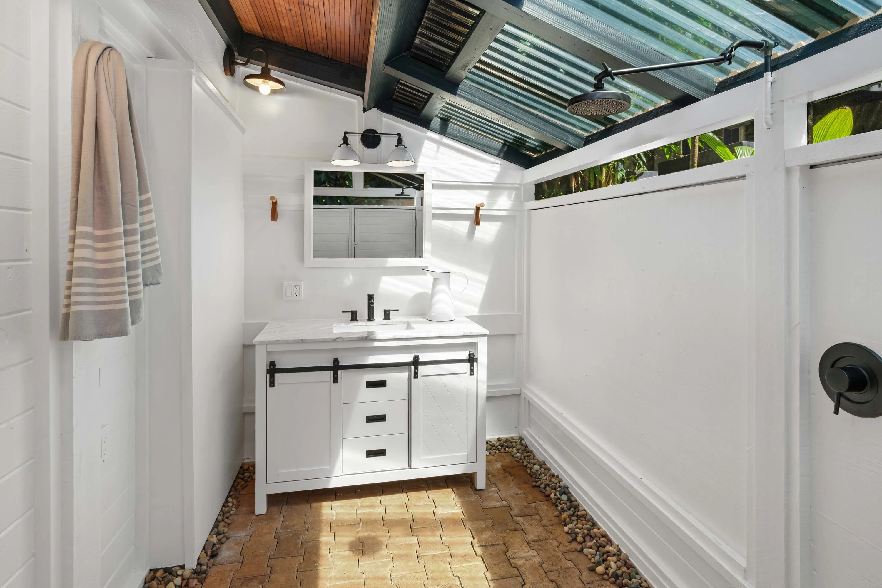 4933 Aliomanu Road, Anahola, Kauai, Hawaii 96703 - 38_-_31-print-Sotheby_s-01185_gu6m97