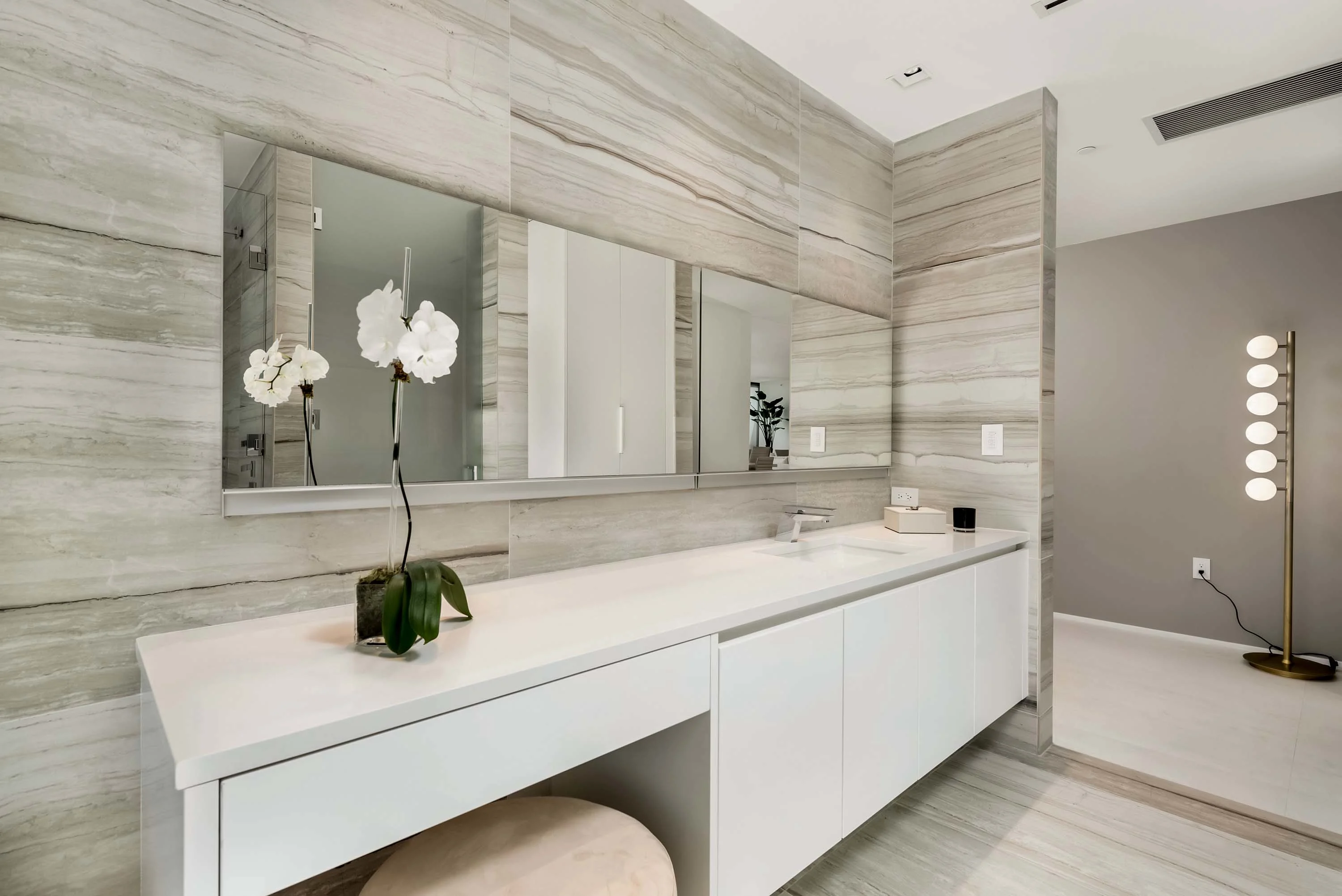 1000 Biscayne Boulevard, Unit 3601, One Thousand Museum, Miami, Florida 33132 - 1000-biscayne-boulevard-unit-3601-miami-florida19_pw7jbu