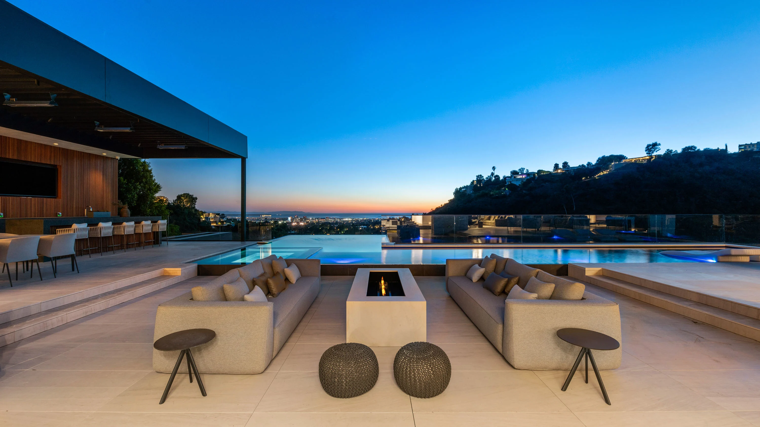 1035 Stradella Road, Bel Air, California 90077 - 1035-stradella-road-los-angeles-california07_wqjtjk