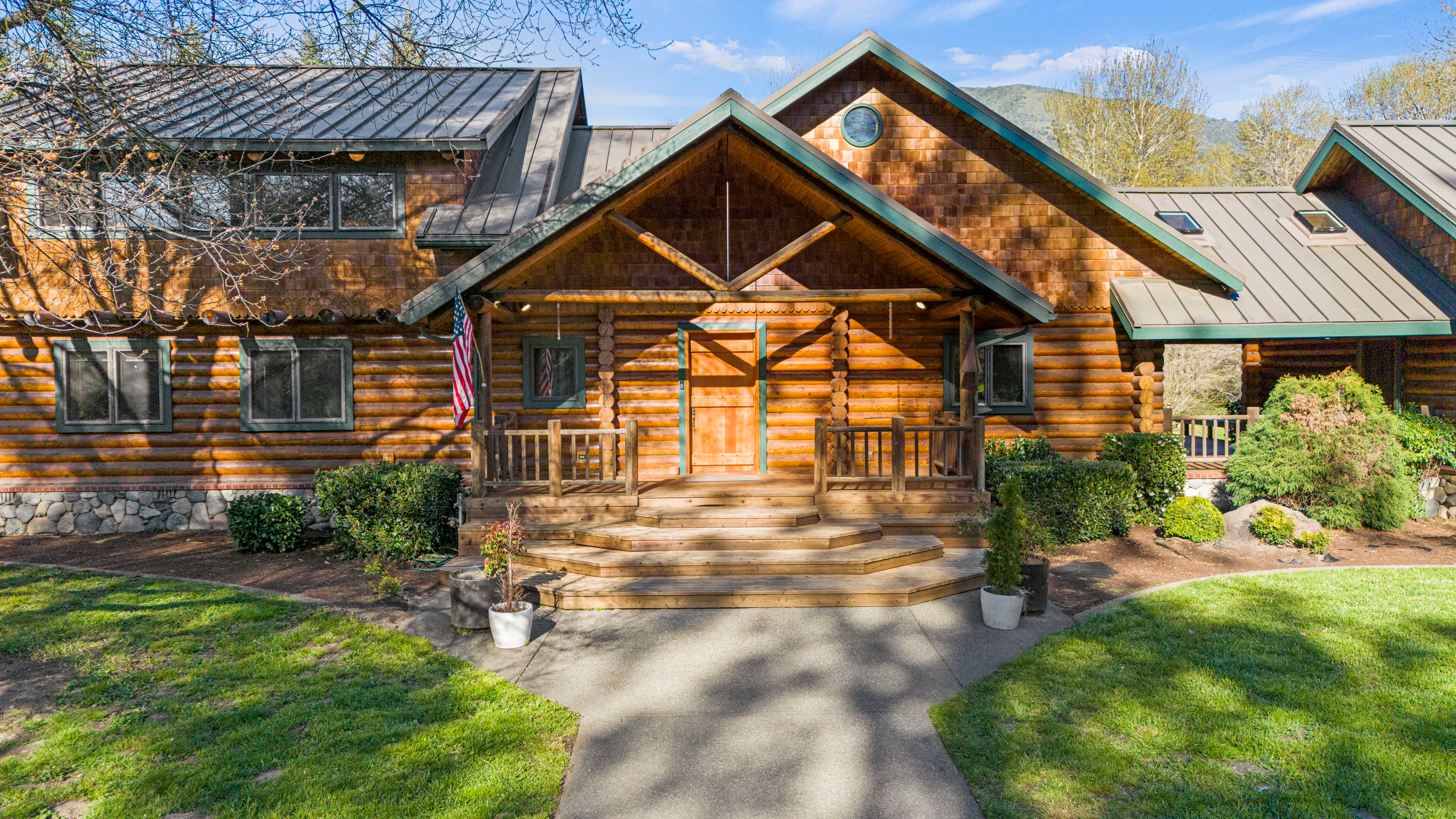 15855  Highway 238, Grants Pass, Oregon 97527 - 15577_Hwy_238_Grants_Pass_OR_03_lgyvqq