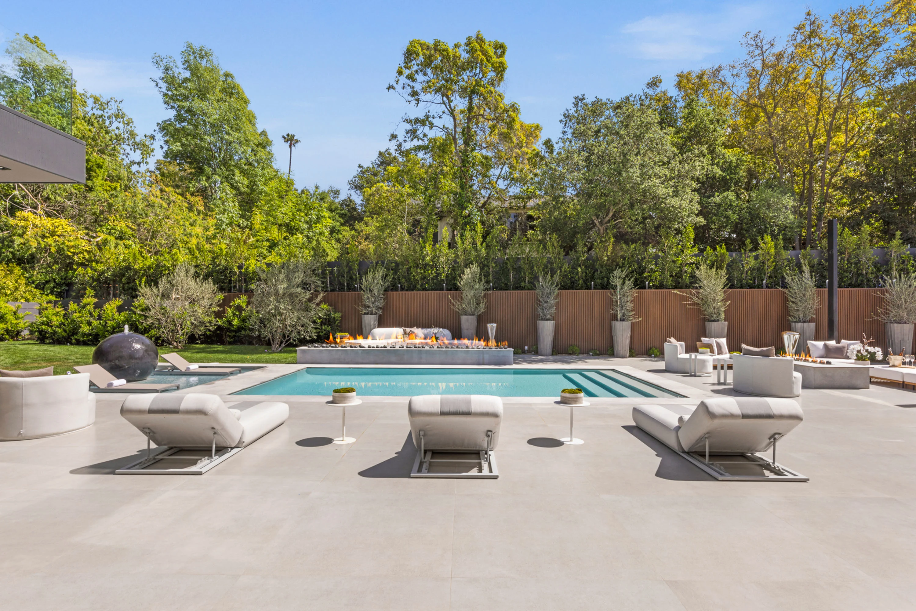 120 North Glenroy Avenue, Bel Air, California 90049 - 9_-_163A0609_v1llsq