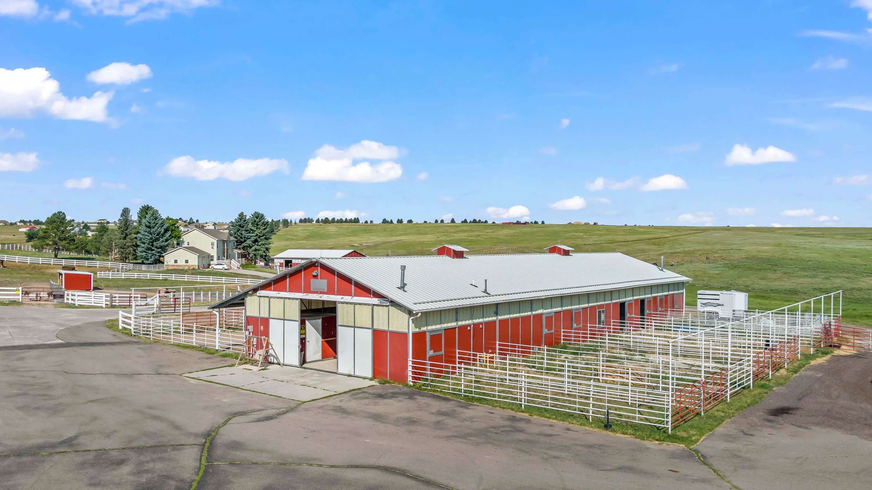 9663 East Palmer Divide Avenue, Larkspur, Near Colorado Springs, Colorado 80118 - 38_-_MAX_0055_zfww9x