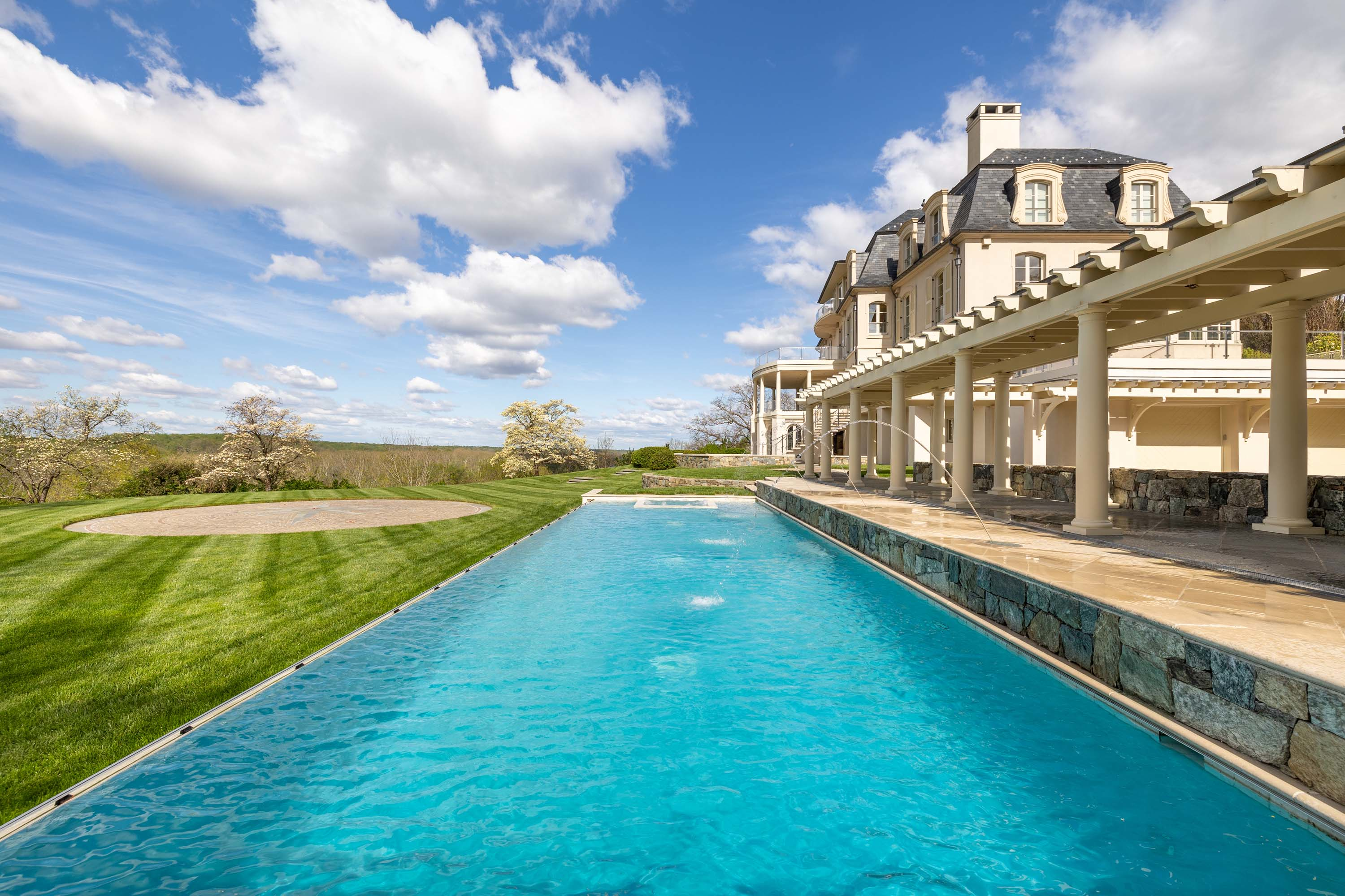 48 11900 River Rd, Potomac, MD 20854 - Luxury Real Estate - Concierge Auctions