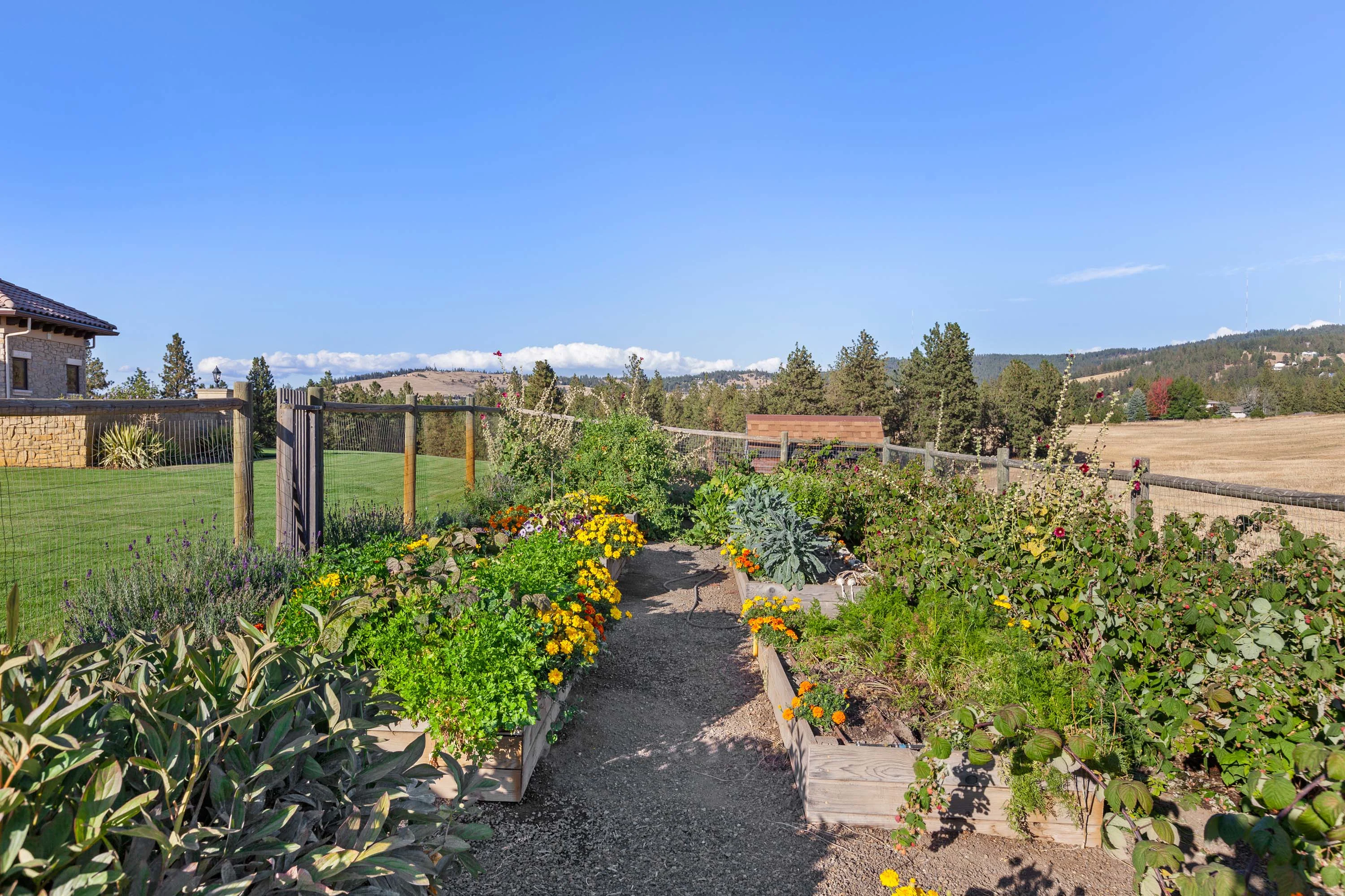 8719 South Palouse, Spokane, Washington 99223 - 39_-_8719SPalouseHwy-78_ce4vac