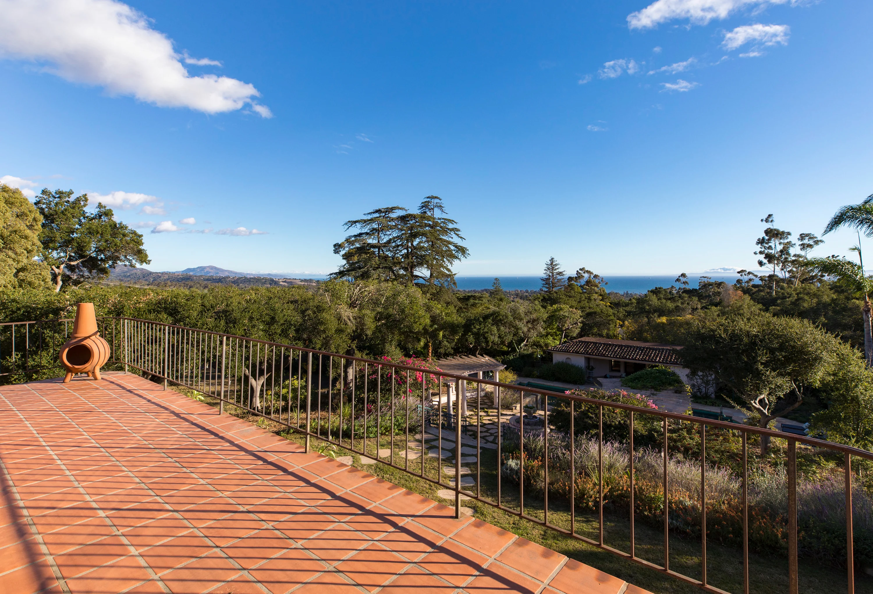 859 Picacho Lane, Montecito, California  - 859-picacho-lane-santa-barbara-california19_s2jhyq