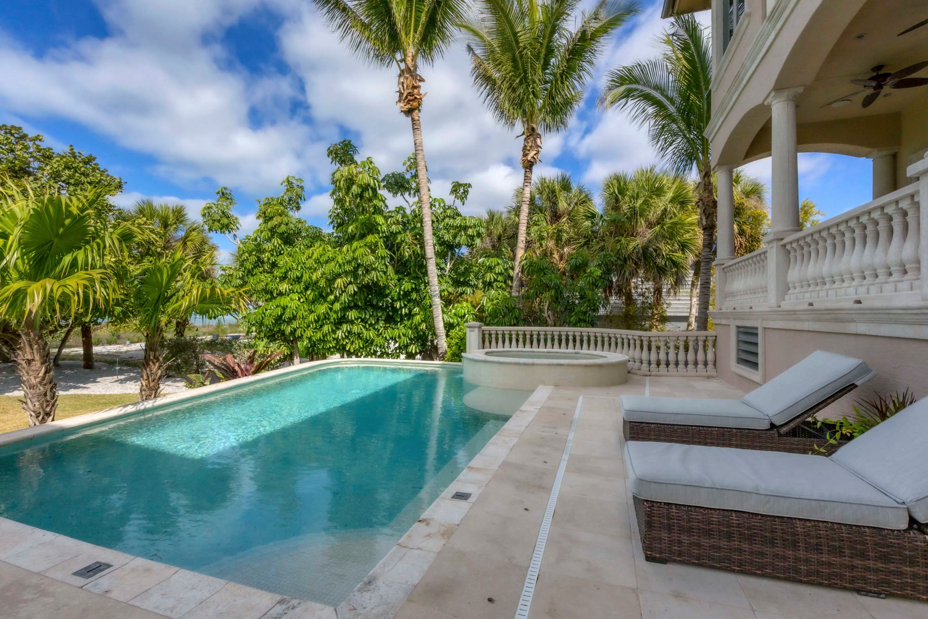 507 Casey Key Road, Casey Key, Nokomis, Sarasota Area, Florida 34275 - 46_-_077-CMS_022124_1086_rsymas