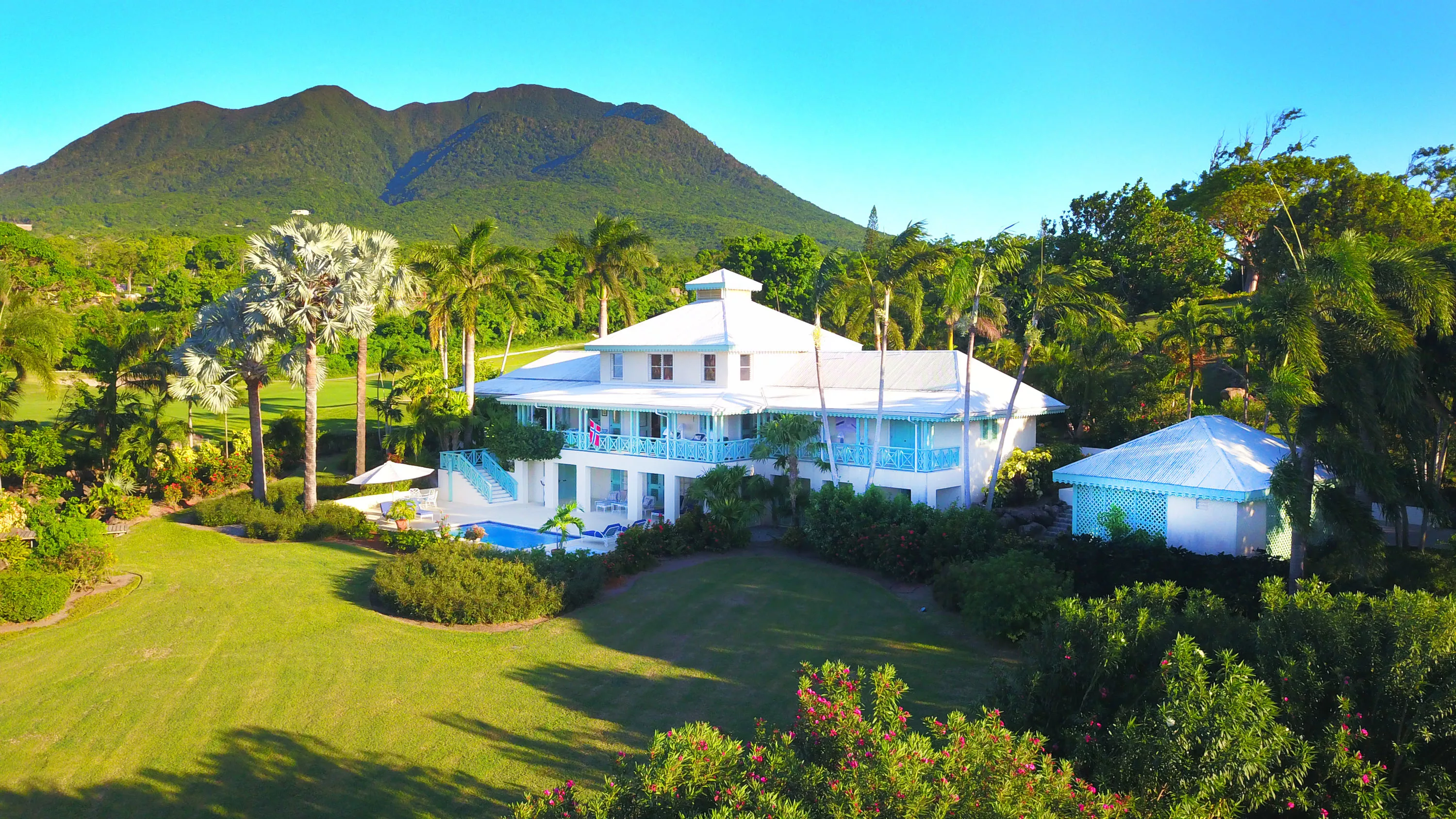 Villa 1910 Mahogany Hill Estates, Four Seasons Resort, Saint Kitts And Nevis, Nevis KN1201, West Indies - nevisian-grand-villa-four-seasons-resort-nevis08_iwpv9e