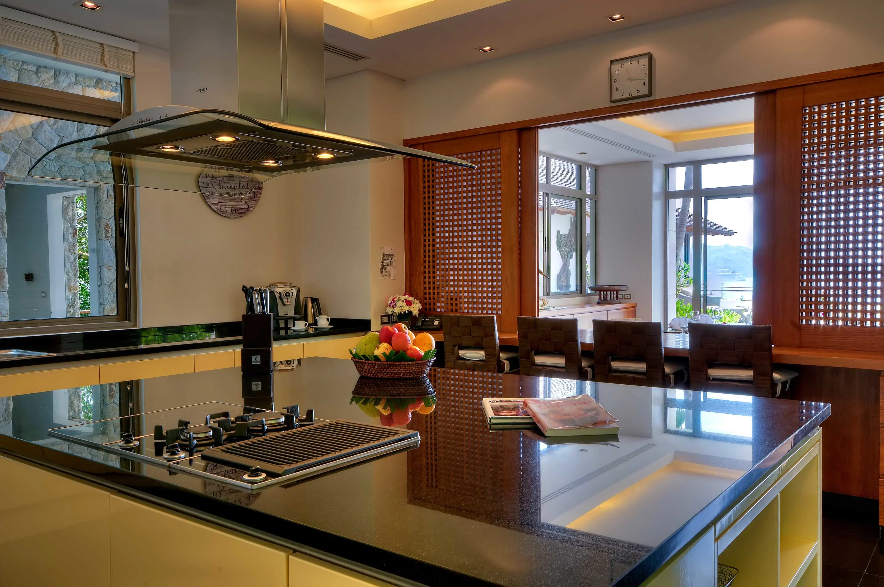 Jomchang Estate, 28/11 Moo 6, Nakalay Rd, Kamala, Phuket, Phuket 83120, Thailand - thailand_villa_wang_nam_jai_05_e3u7es