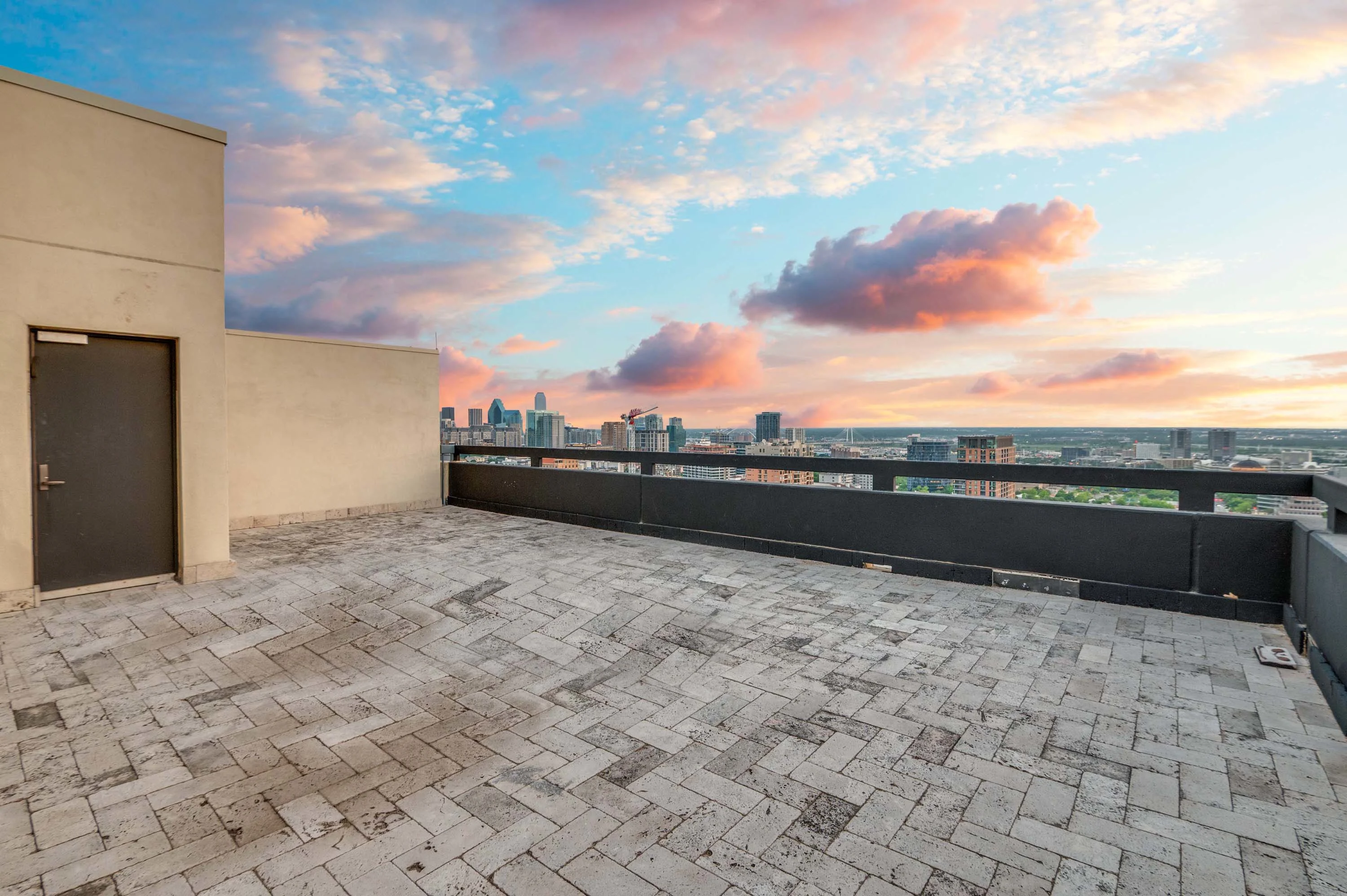3111 Welborn Street #1703, Dallas, Texas 75219 - 36_3111_Welborn_Street_1703_g4wnuy