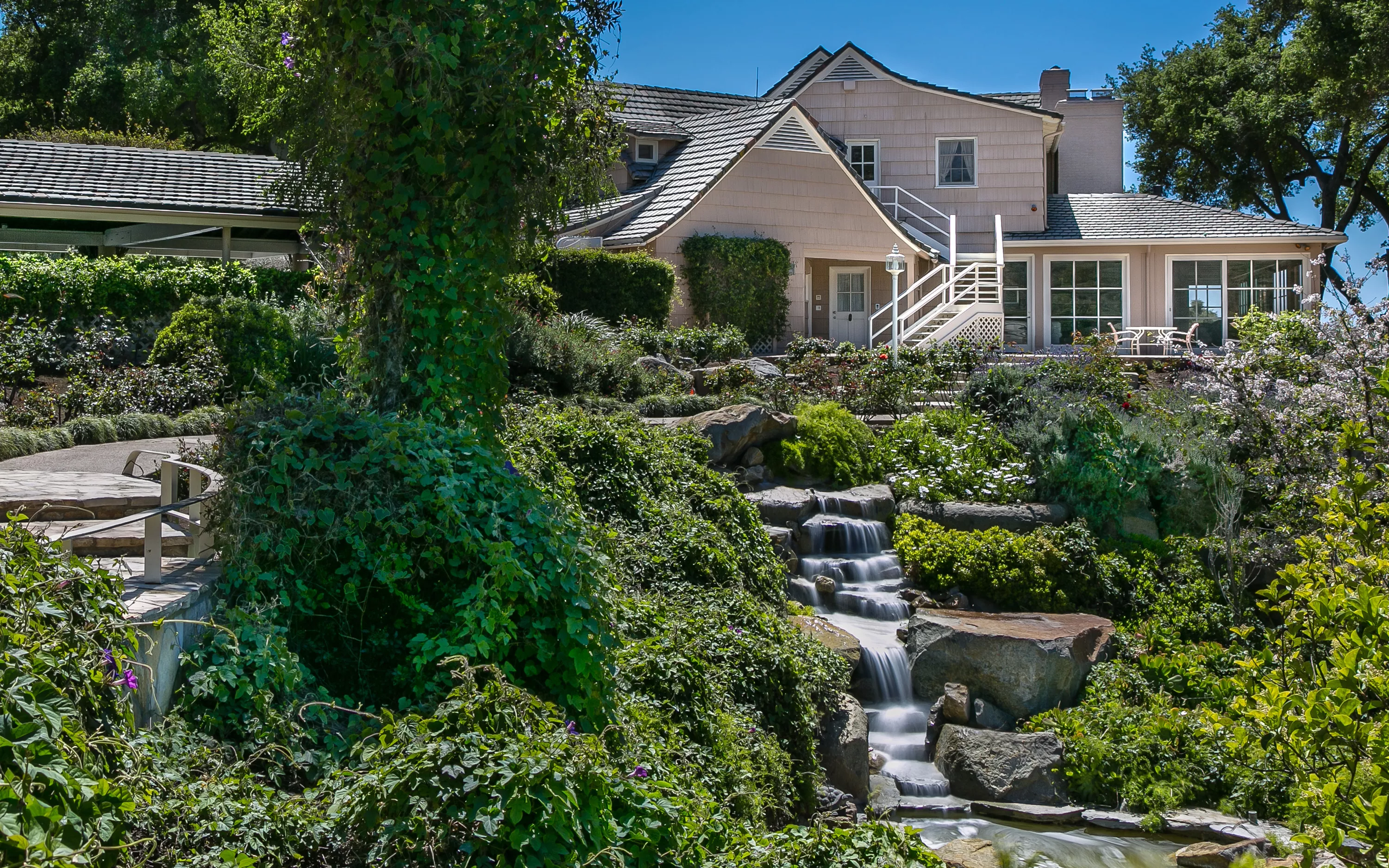 3100 Mandeville Canyon Road, Los Angeles, California 90049 - amber-hills-3100-mandeville-canyon-los-angeles-ca-luxury-real-estate-2_cbrnmq