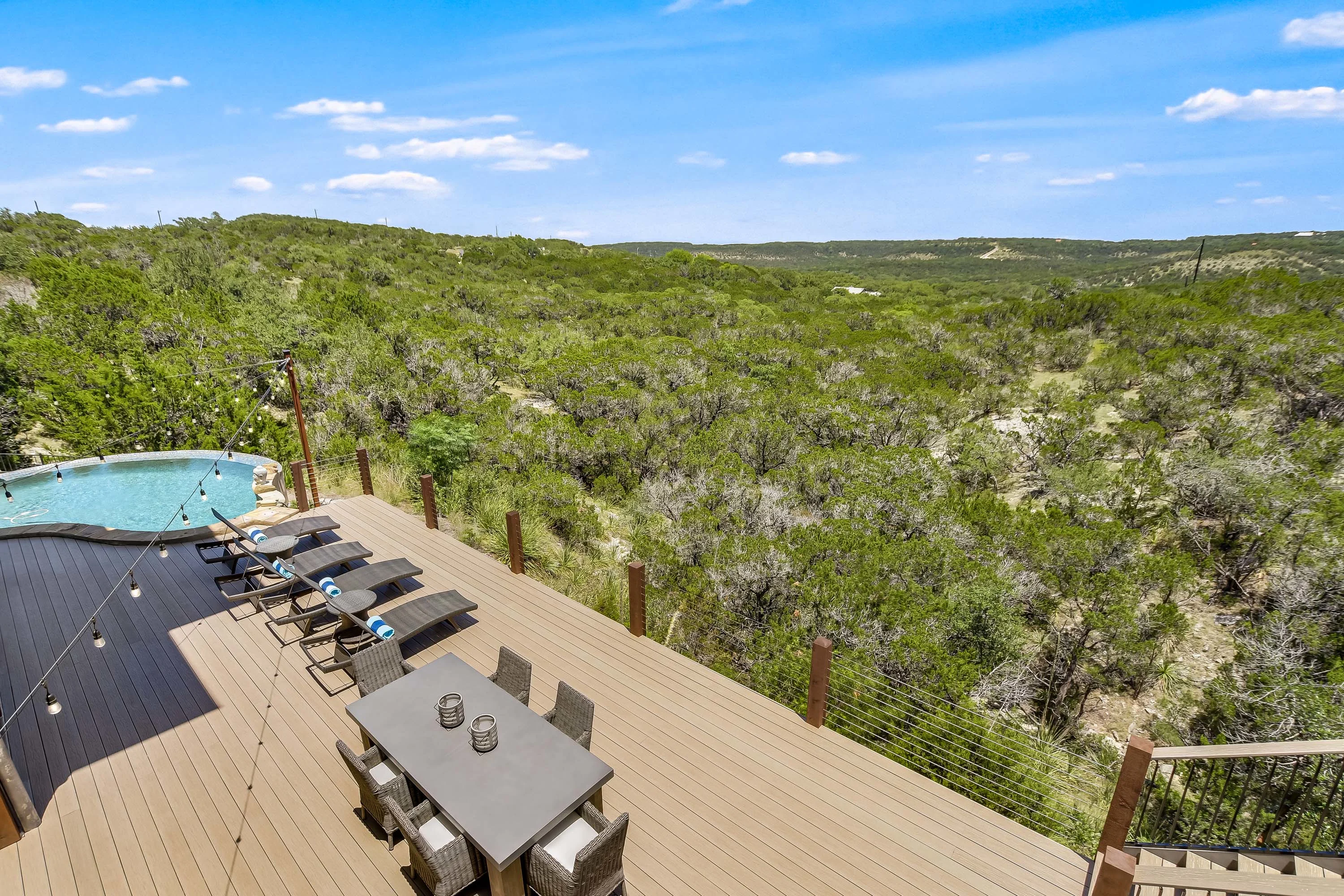 400 Hillview Road, Wimberley, Texas 78676 - 33_400_Hillview_Road_gnbbi4