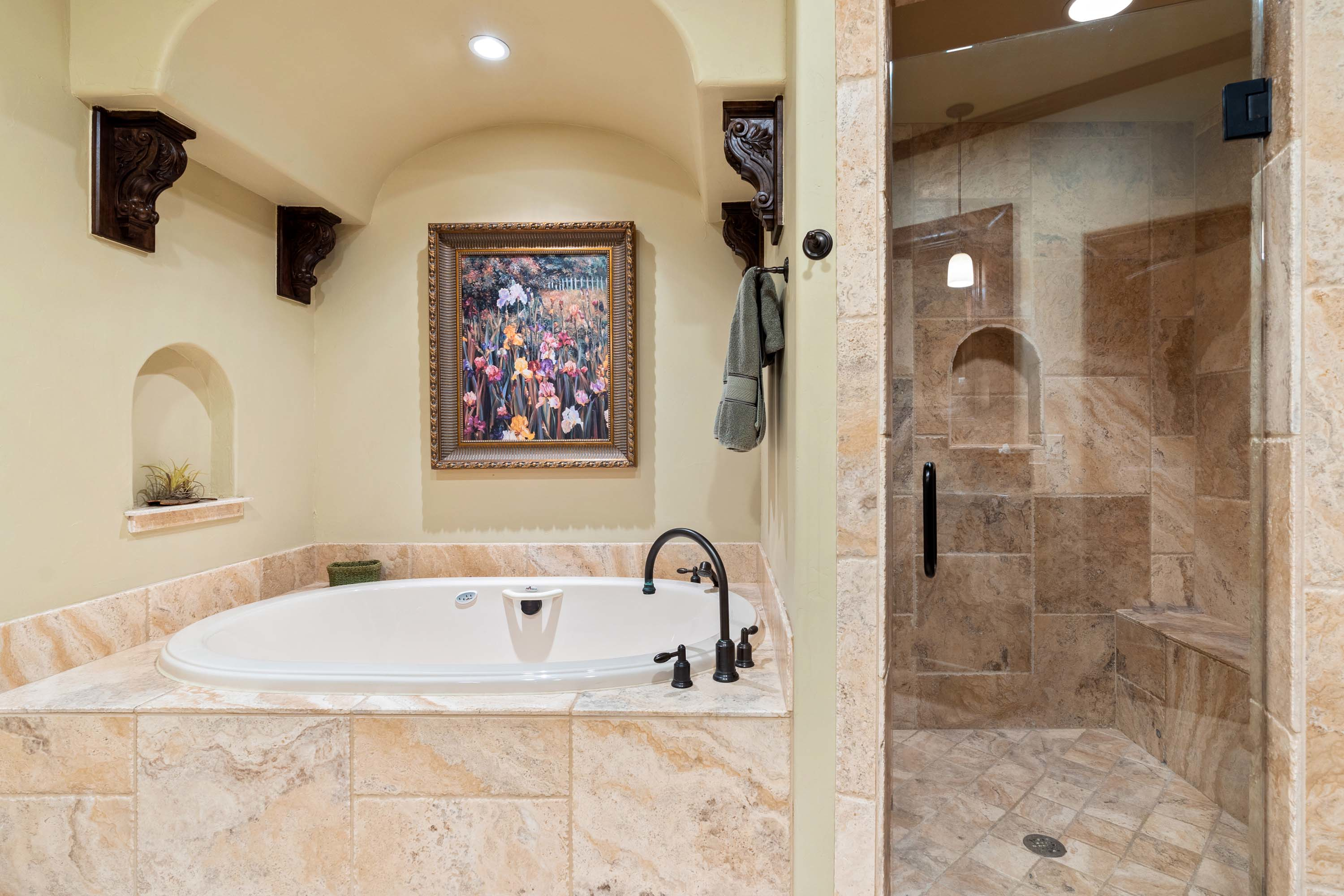 18 1011 Lakeview Point Drive - Luxury Real Estate - Concierge Auctions