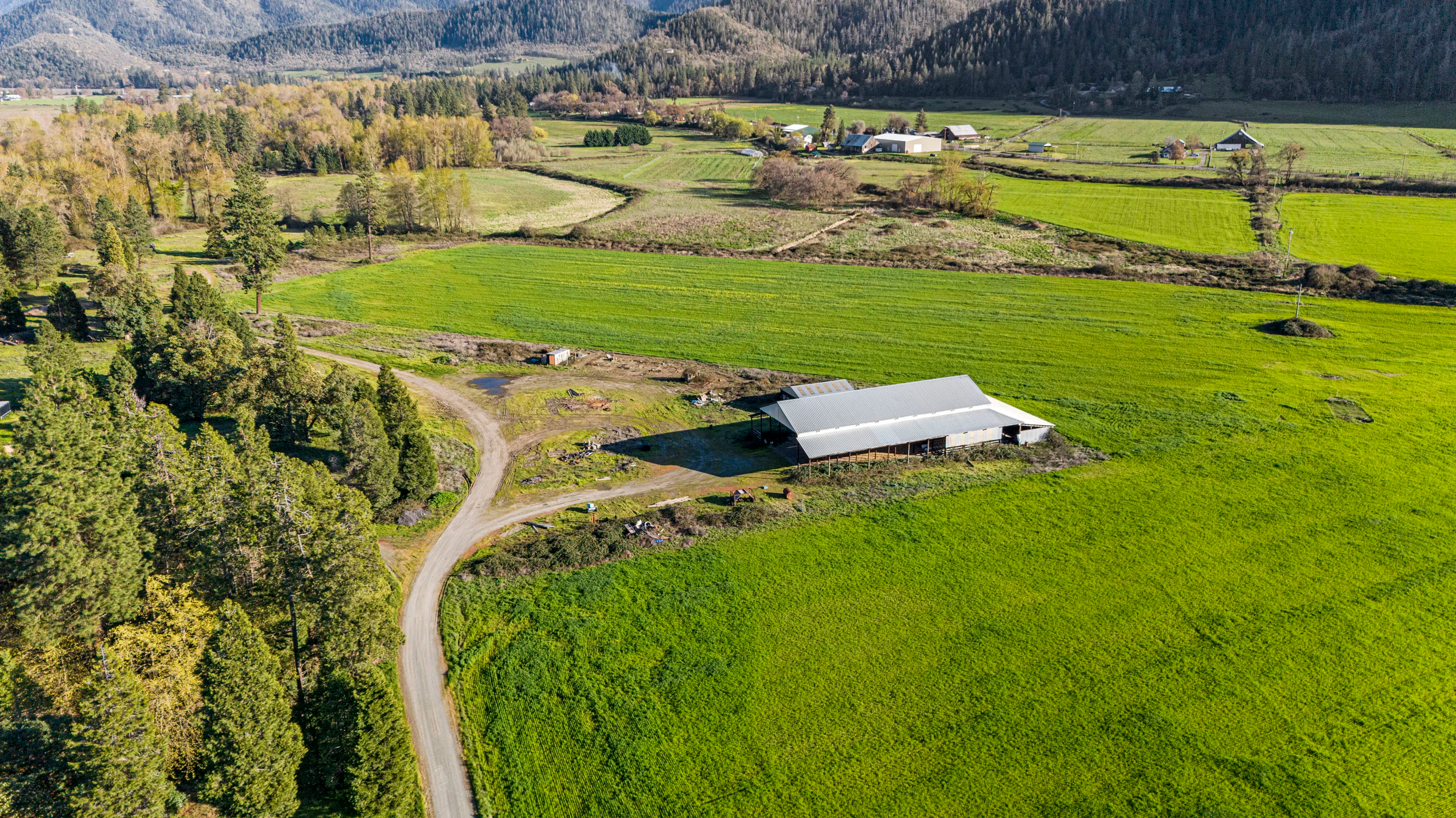 15855  Highway 238, Grants Pass, Oregon 97527 - 15577_Hwy_238_Grants_Pass_OR_20_fimxai