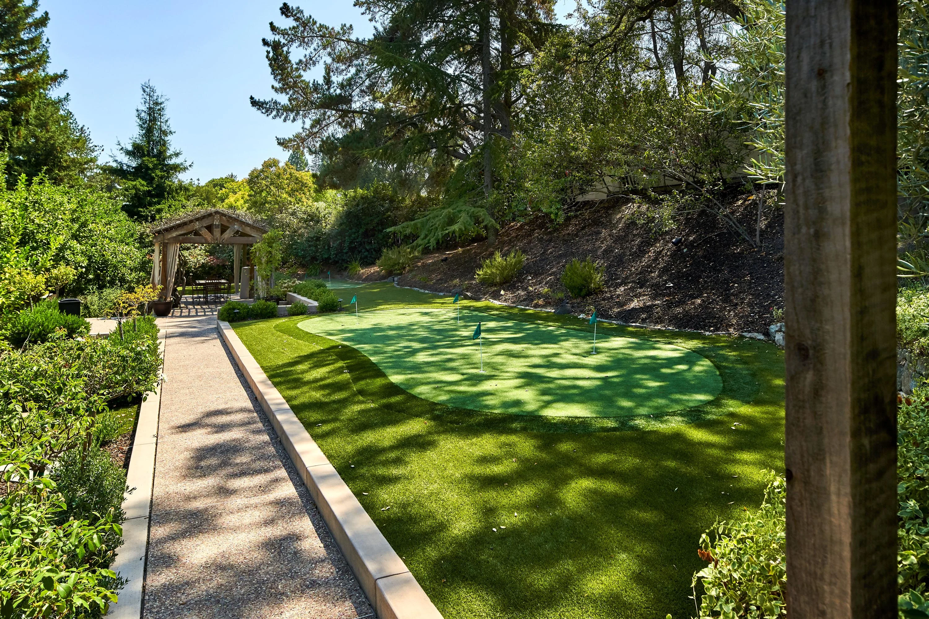 690 Loyola Drive, Silicon Valley, California 94024 - 690-loyola-drive-los-altos-hills-california56_jtzwu5