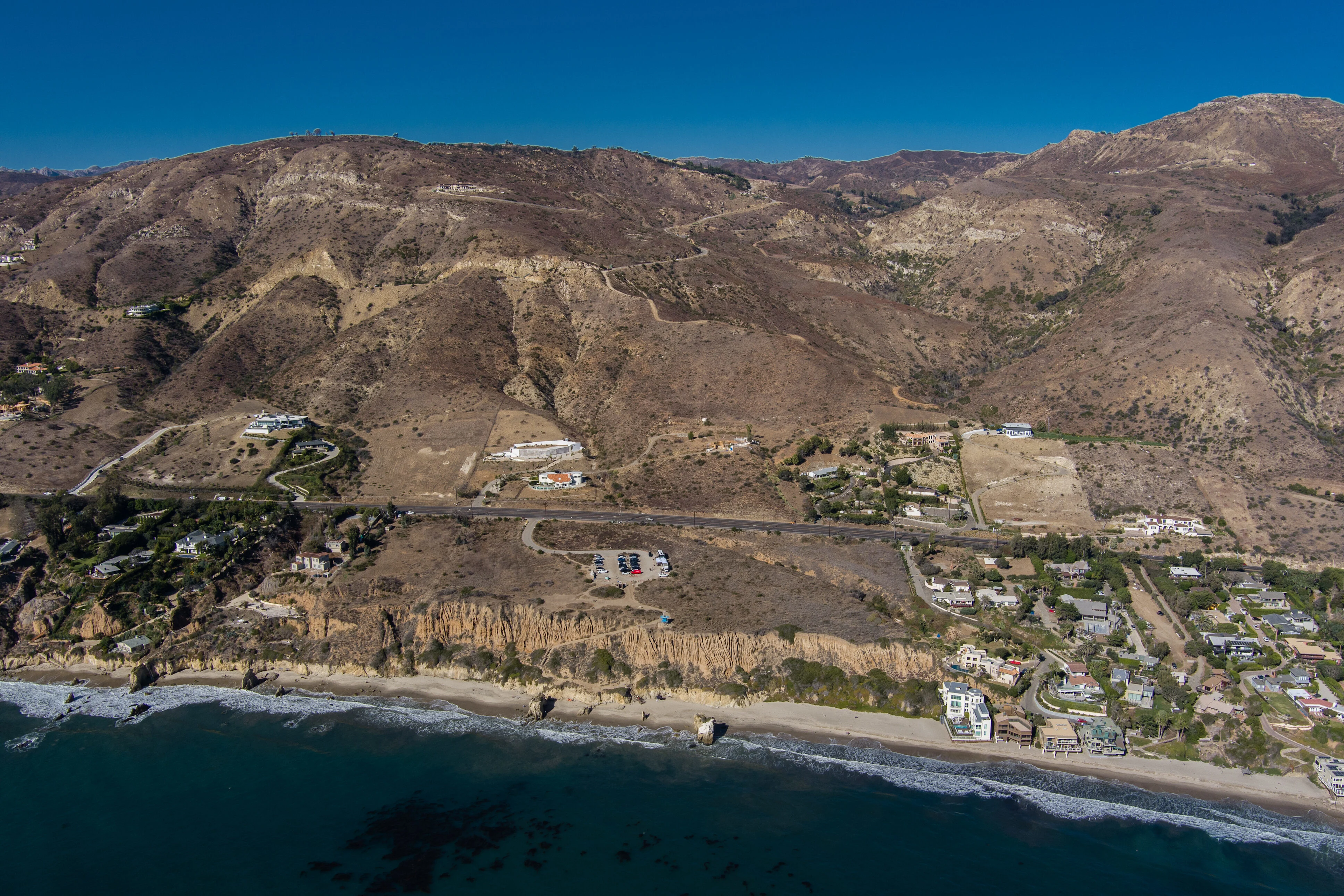 Encinal Canyon Bluff | Pacific Coast Highway, Malibu, California 90265 - 15_-_4102_Encinal_Canyon_Rd_Malibu-print-011-019-4102_Encinal-3872x2581-300dpi_gxbtf9