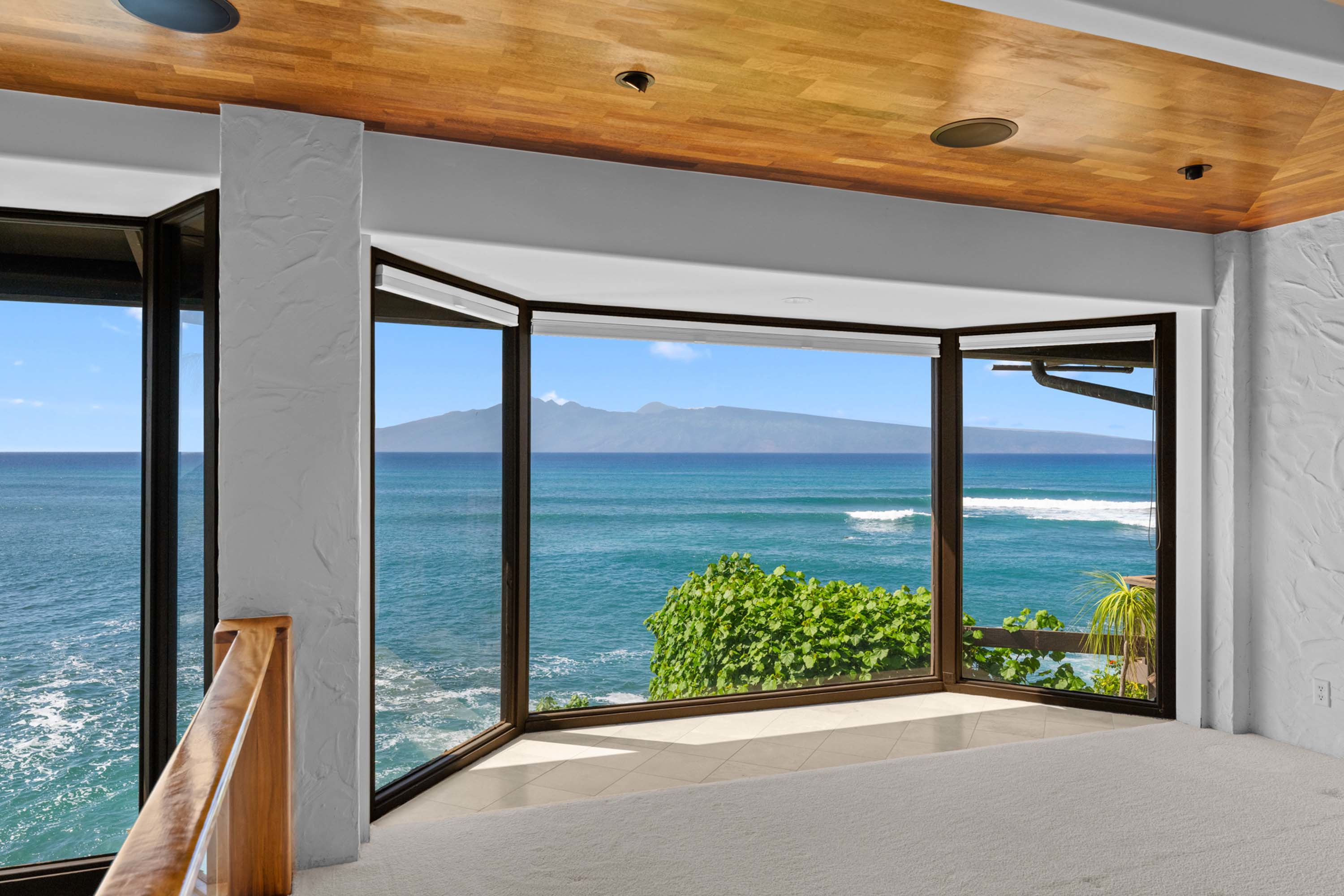 18 5163 and 5157 Lower Honoapiilani Rd, Lahaina, HI 96761 - Luxury Real Estate - Concierge Auctions