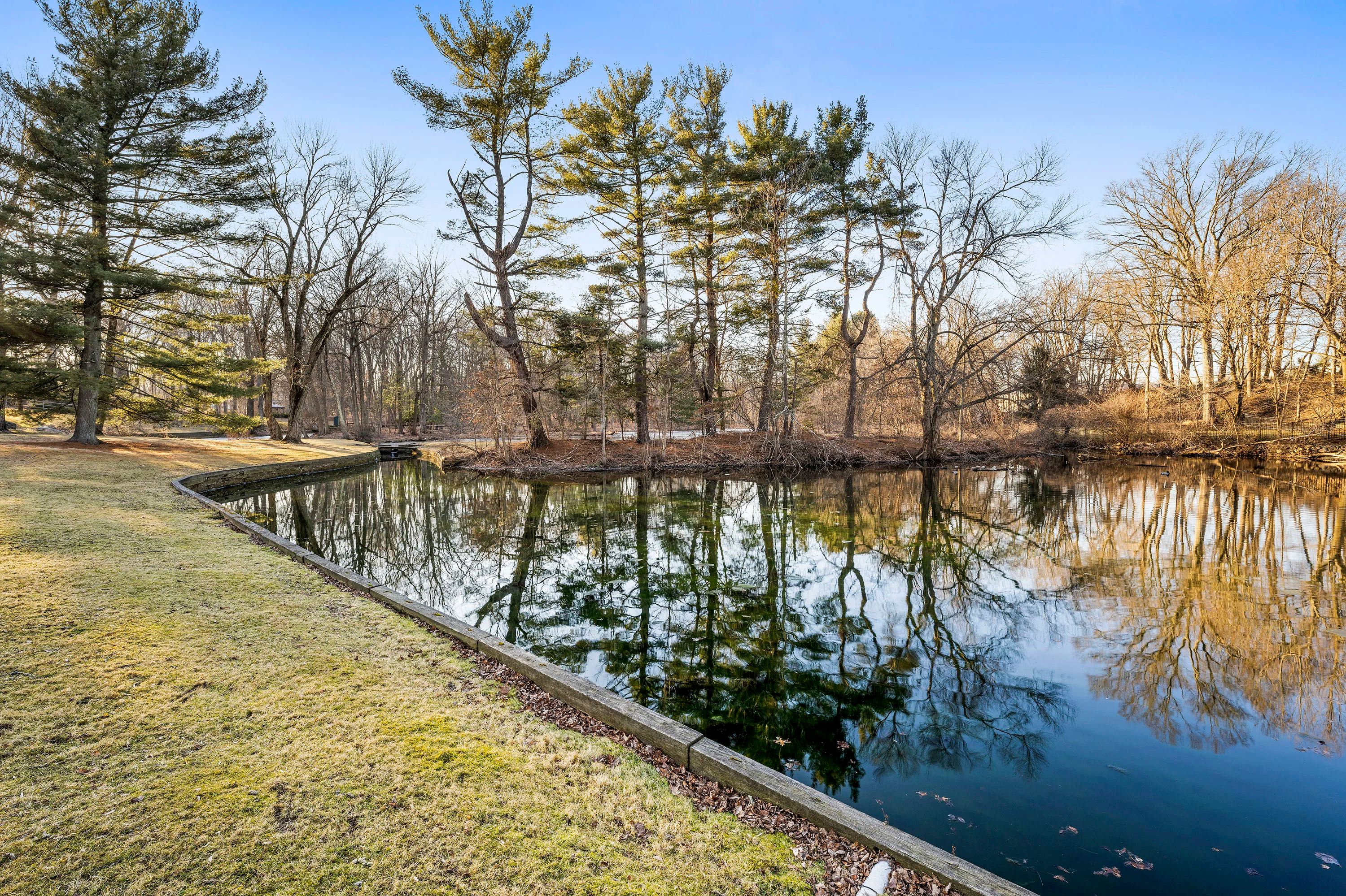358 and 364 Crescent Avenue, Bergen County, New Jersey  07481 - 358-364-crescent-avenue-wyckoff-new-jersey-0748123_vjgss8