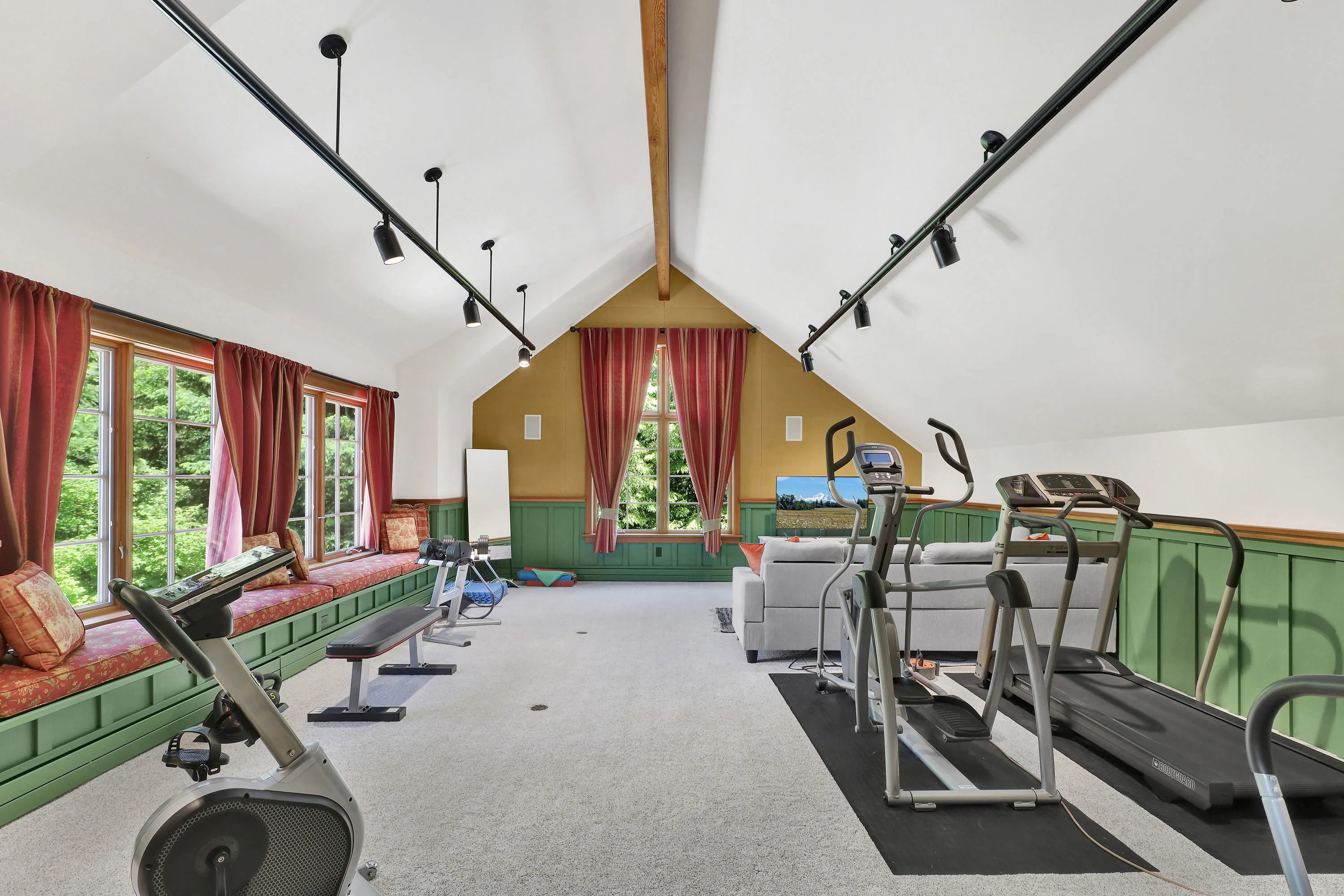 1401 Chuckanut Crest Drive, Bellingham, Near Seattle, Washington 98229 - 1401_Chuckanut_Crest_Drive_30_ge39oo