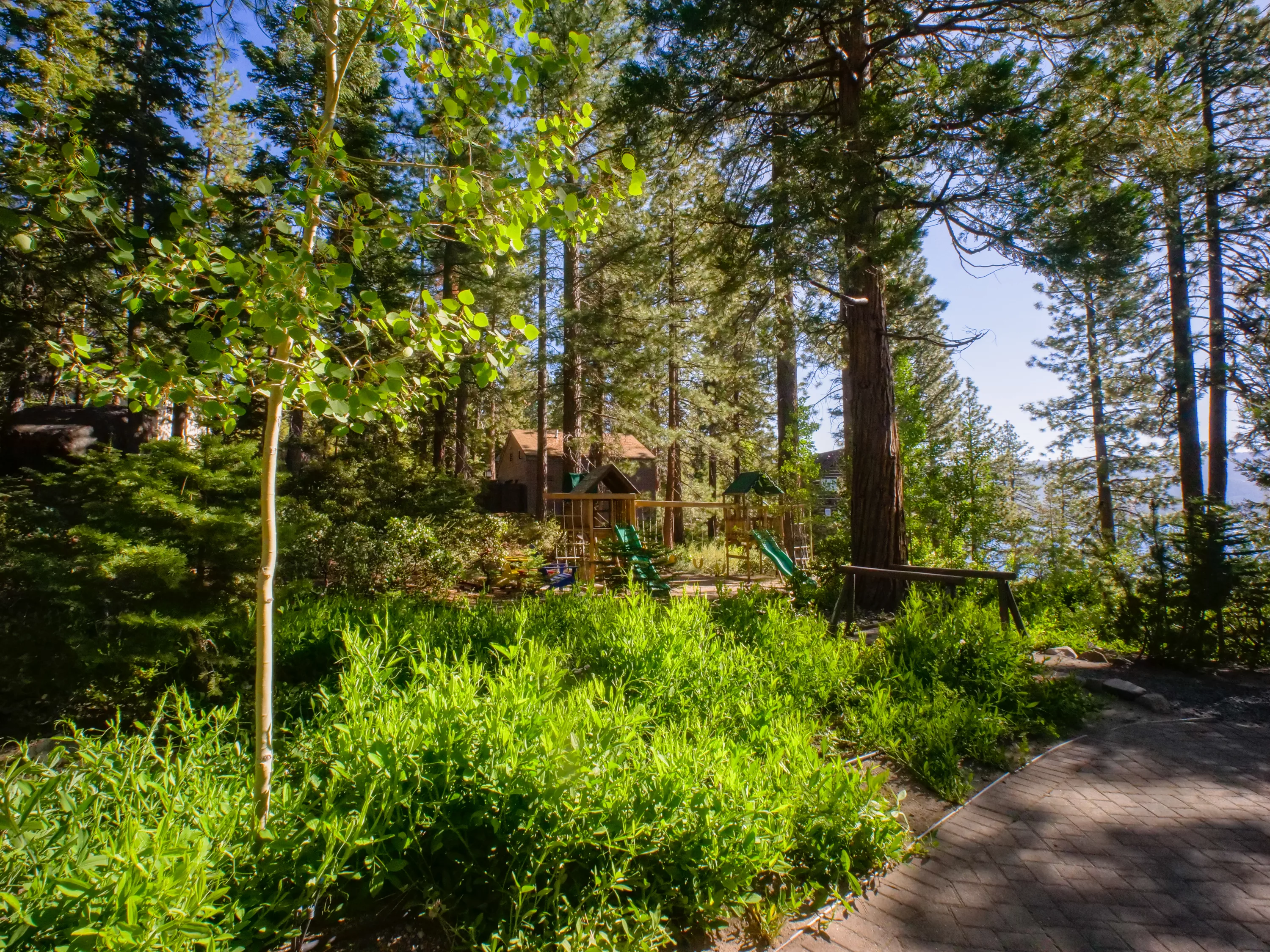 26 Calaneva Drive, Lake Tahoe, Nevada 89402 - 26-cala-neva-crystal-bay-nevada27_jv66j5