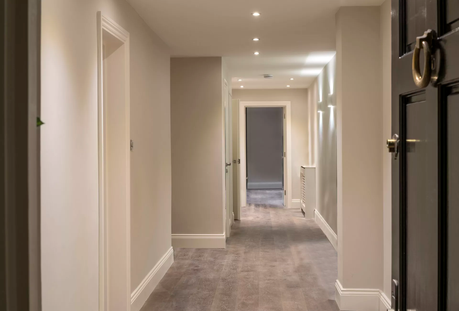 Garden Flat, 16 Redcliffe Square, Chelsea, London, England SW10, United Kingdom - 4814-001-19-12-55-5555_xrlygo