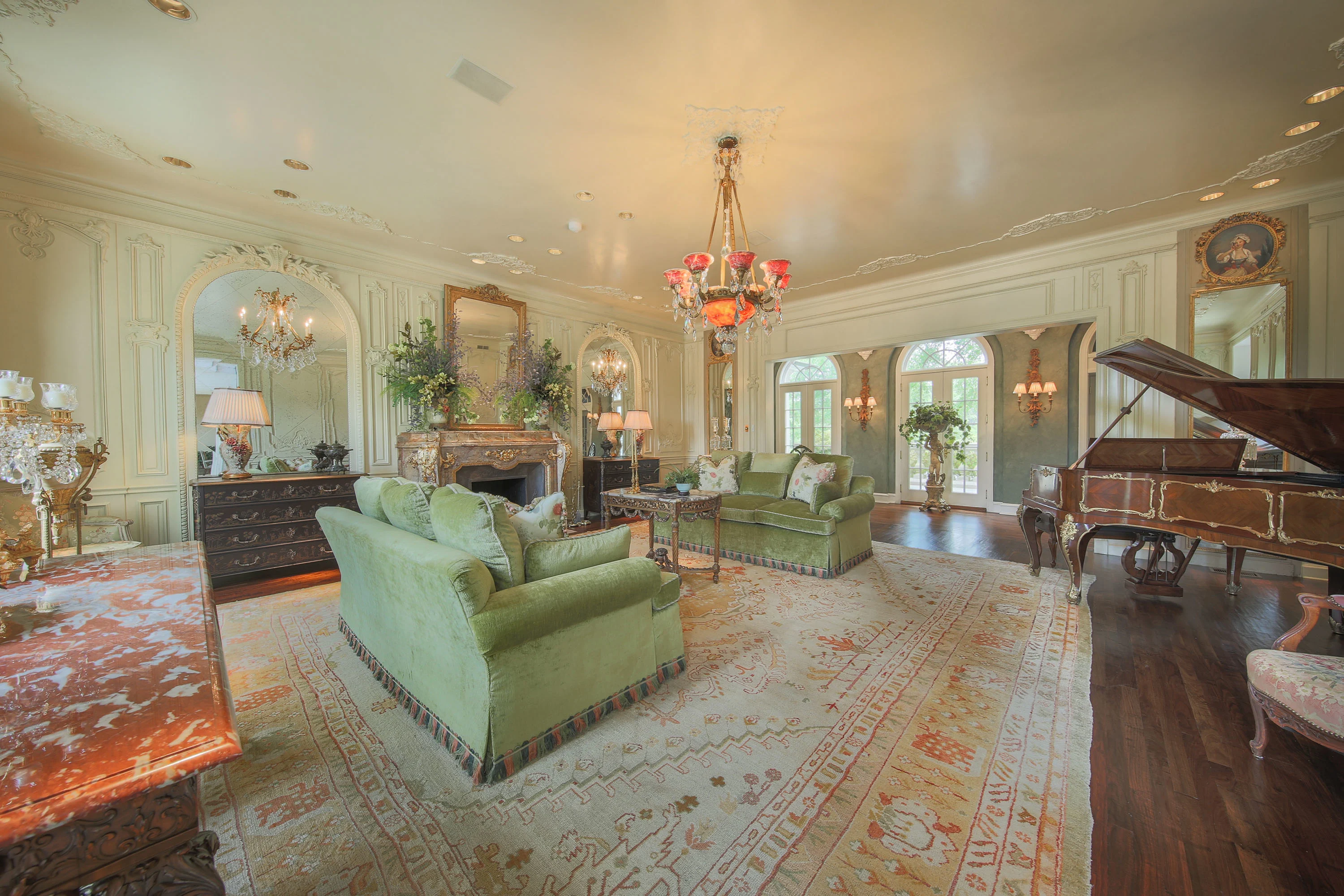 800 South Greer Boulevard, Pittsburg, East Texas, Texas 75686 - pilgrim-estate-800-s-greer-blvd-east-texas-06_ttv3bh