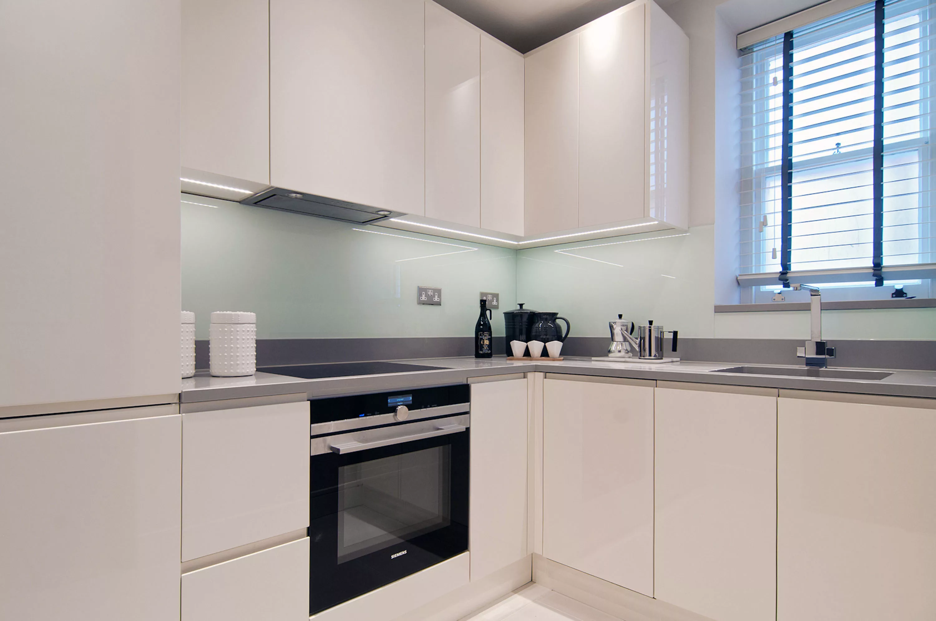 59 Cadogan Gardens, Chelsea, London, England SW3 2RA, United Kingdom - cadogan-gardens-08-11-22-51-5151_stu51r