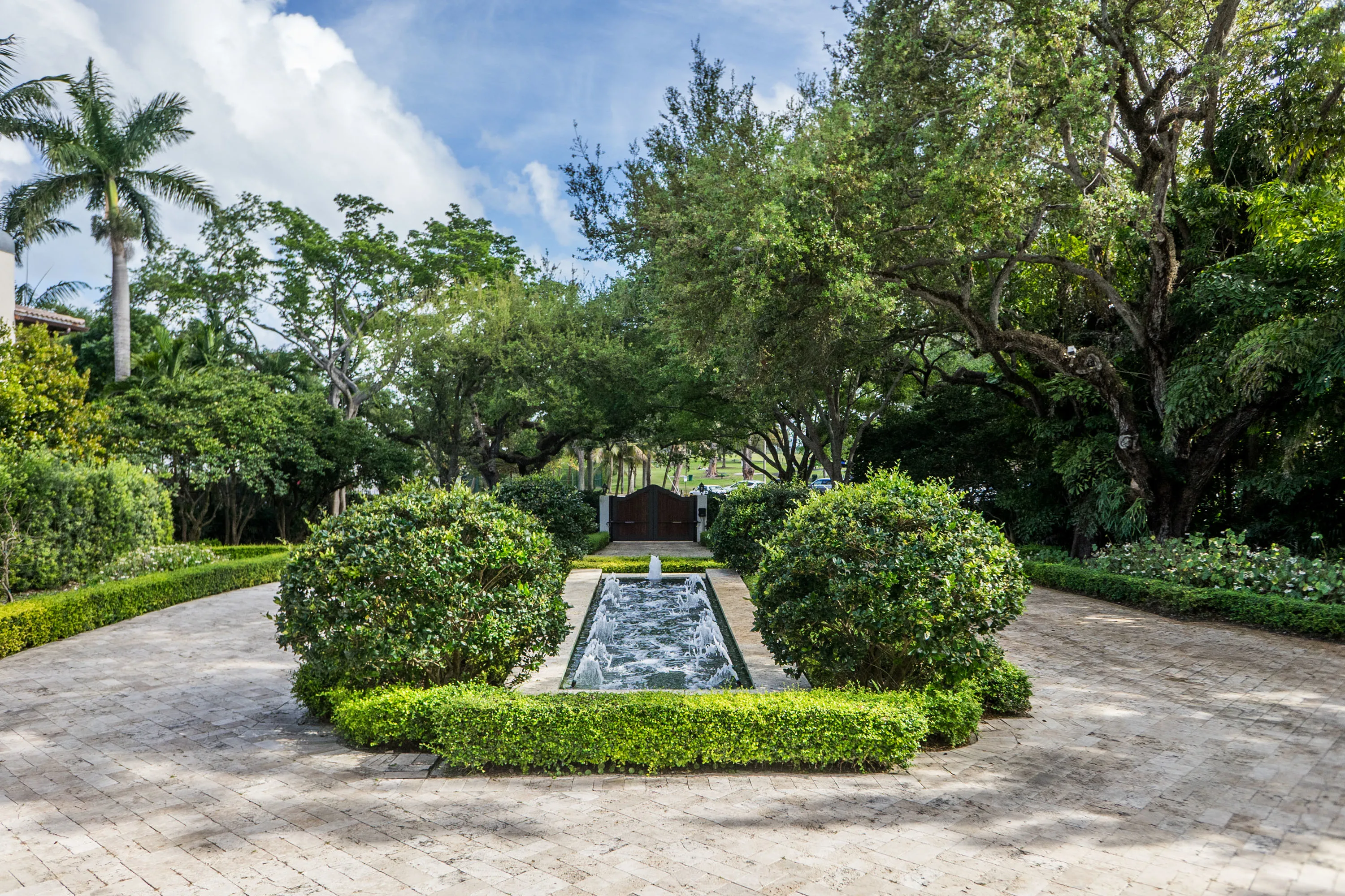 2131 South Bayshore Drive, Miami, Florida 33133 - 2131-south-bayshore-drive-miami-florida004_omo527