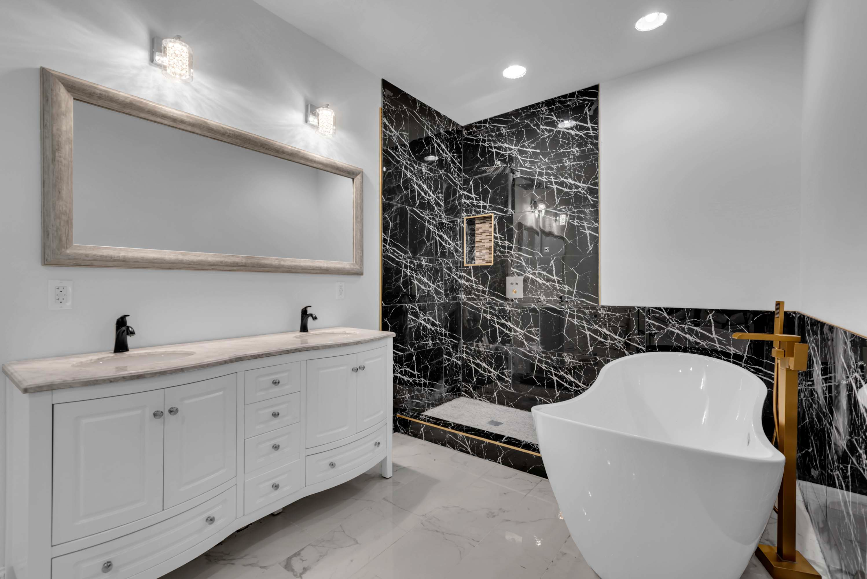42 6 Evan Way, Pikesville - Luxury Real Estate - Concierge Auctions