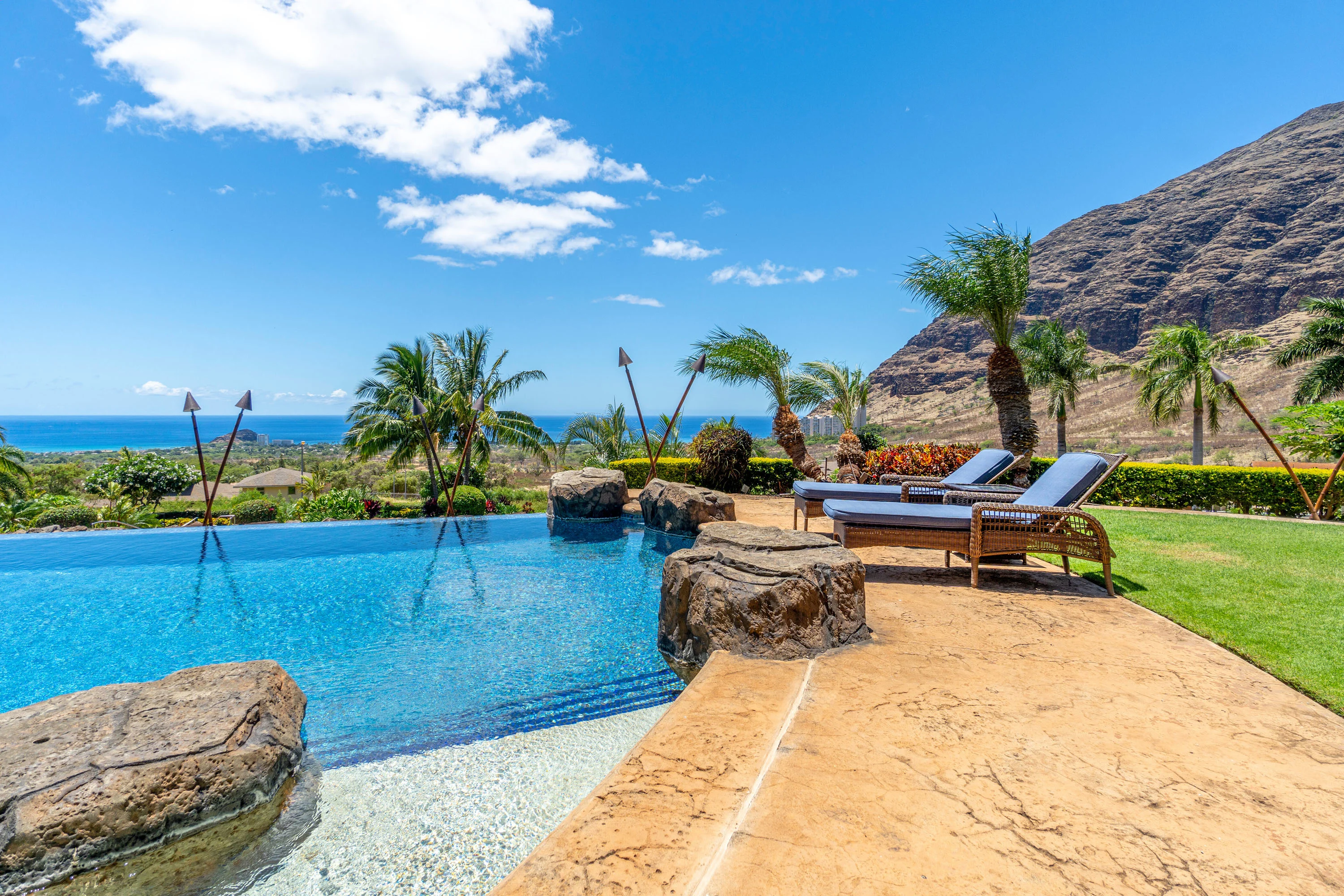 84-1000 Maiola Street, Oahu, Hawaii 96792 - 84-1000-maiola-street-honolulu-hawaii18_fxhxl3