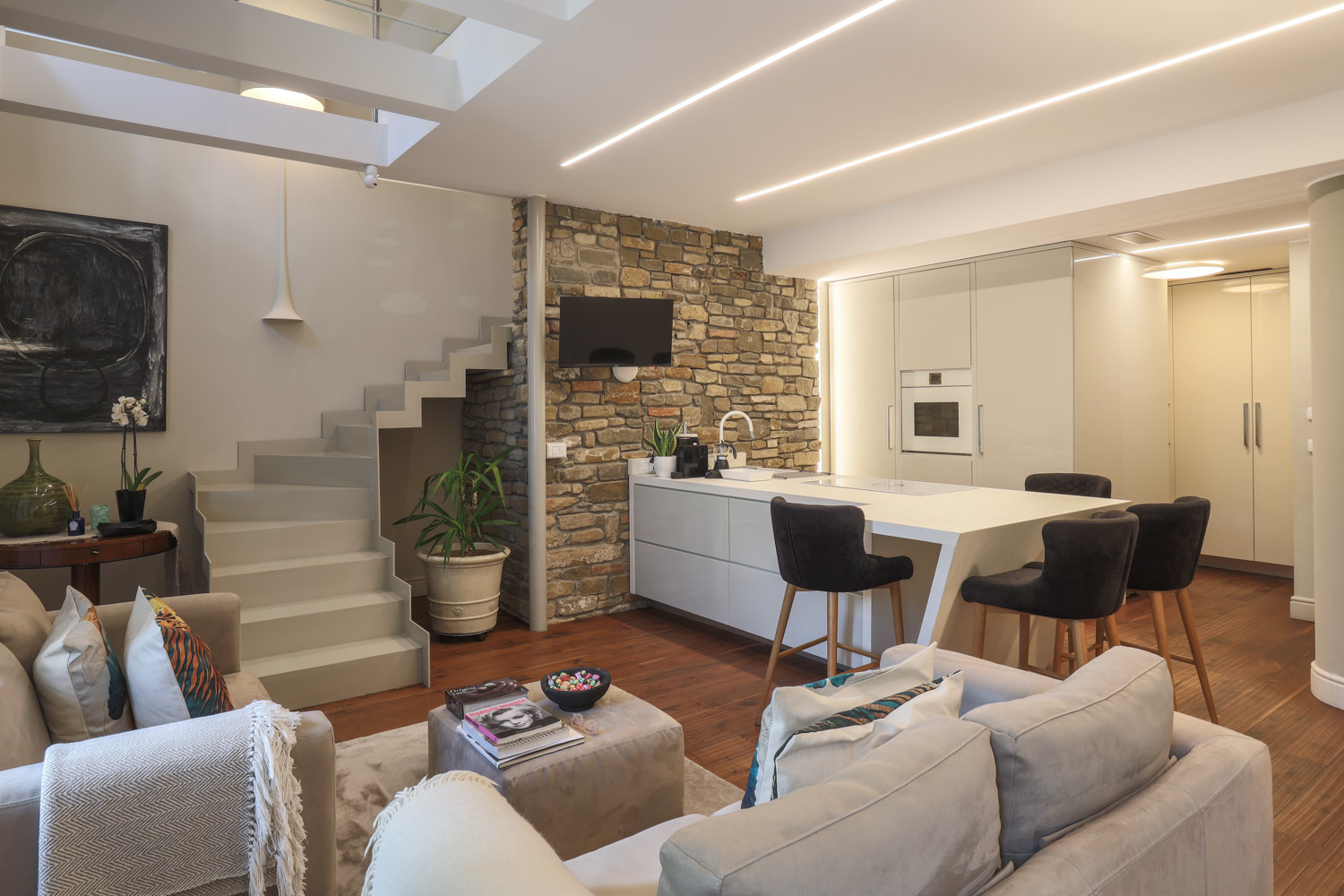 35 Palazzo Martinengo, Via Cavour 10 , & 10A, & 12, Monforte d-Alba, Barolo, 12065 Italy - Luxury Real Estate - Concierge Auctions