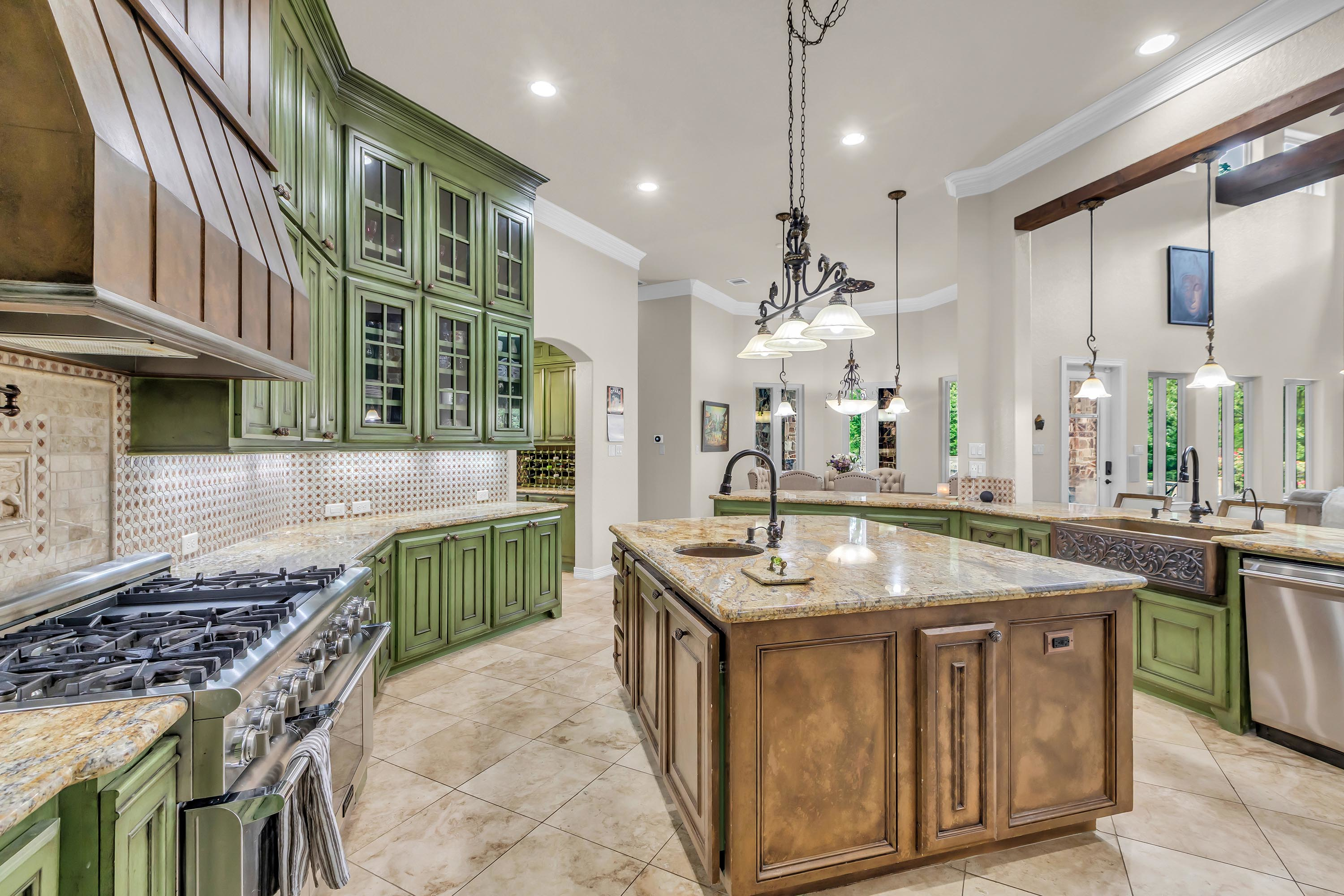 14 27919 Hansons Ct - Luxury Real Estate - Concierge Auctions