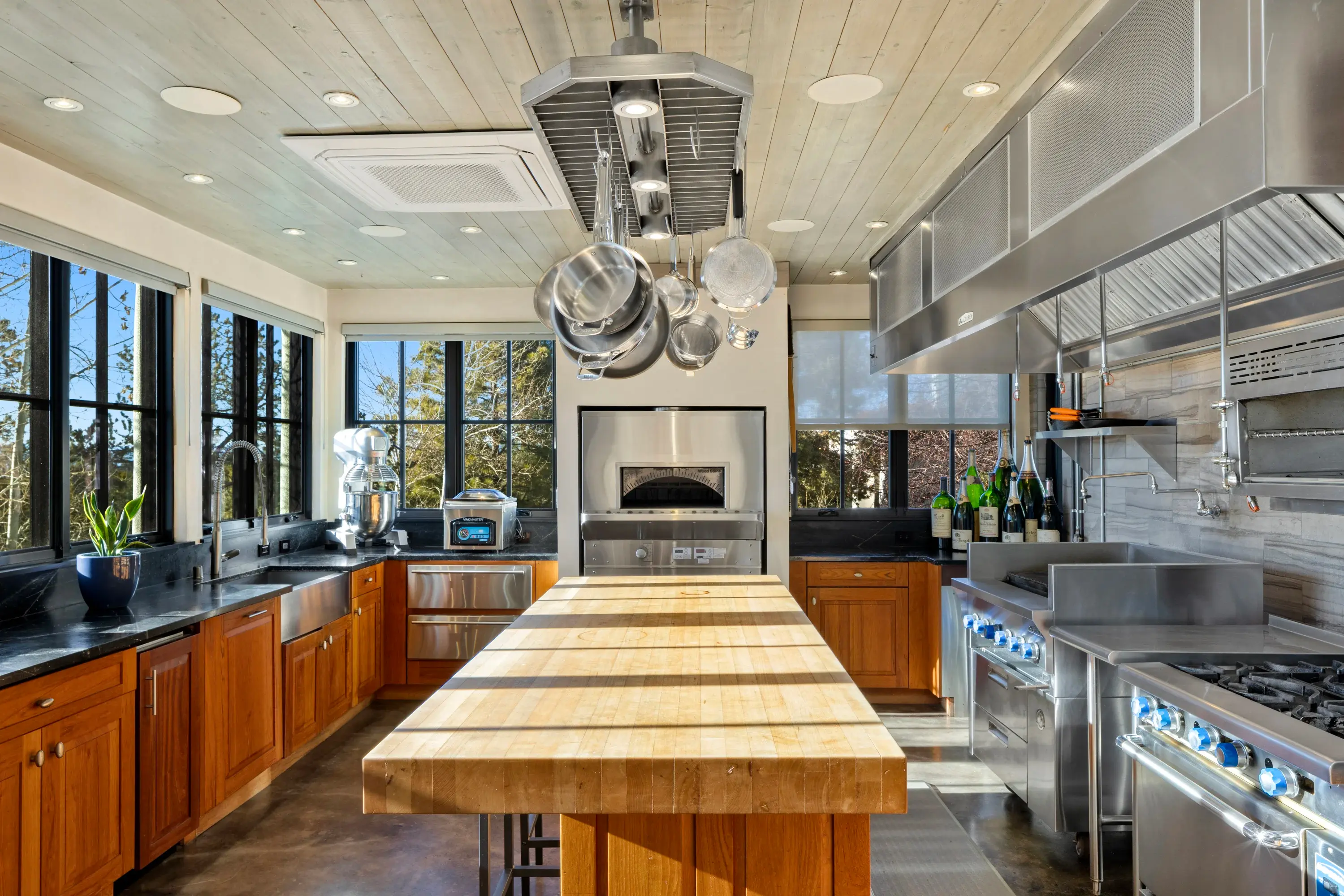 211 Camino Del Norte, Santa Fe, New Mexico 87501 - 211_Camino_Del_Norte_21_j5wkx0