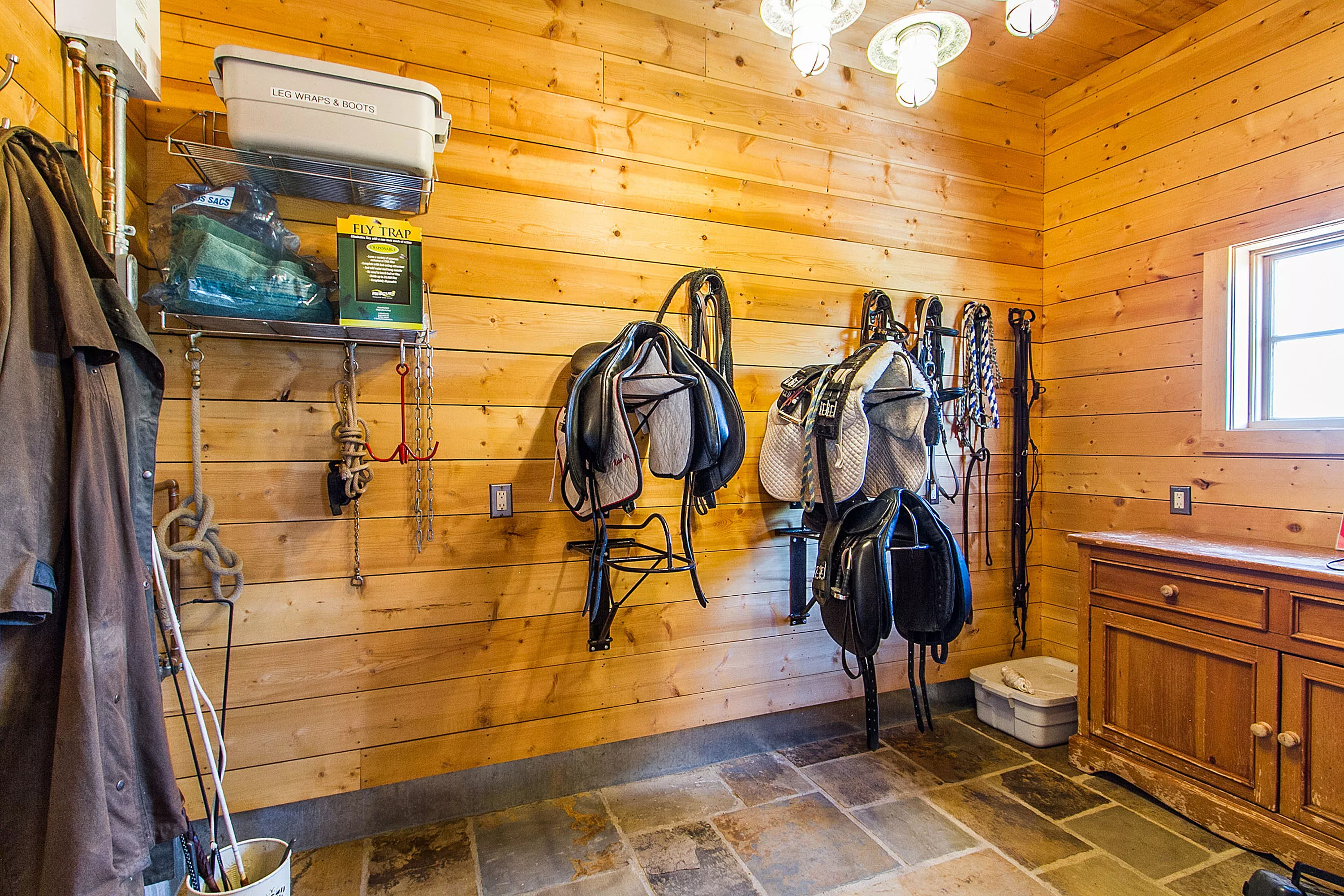12612 White Deer Drive, Denver, Colorado 80127 - 12612-white-deer-dr-littleton-co-27-23-07-56-5656_xav1mz