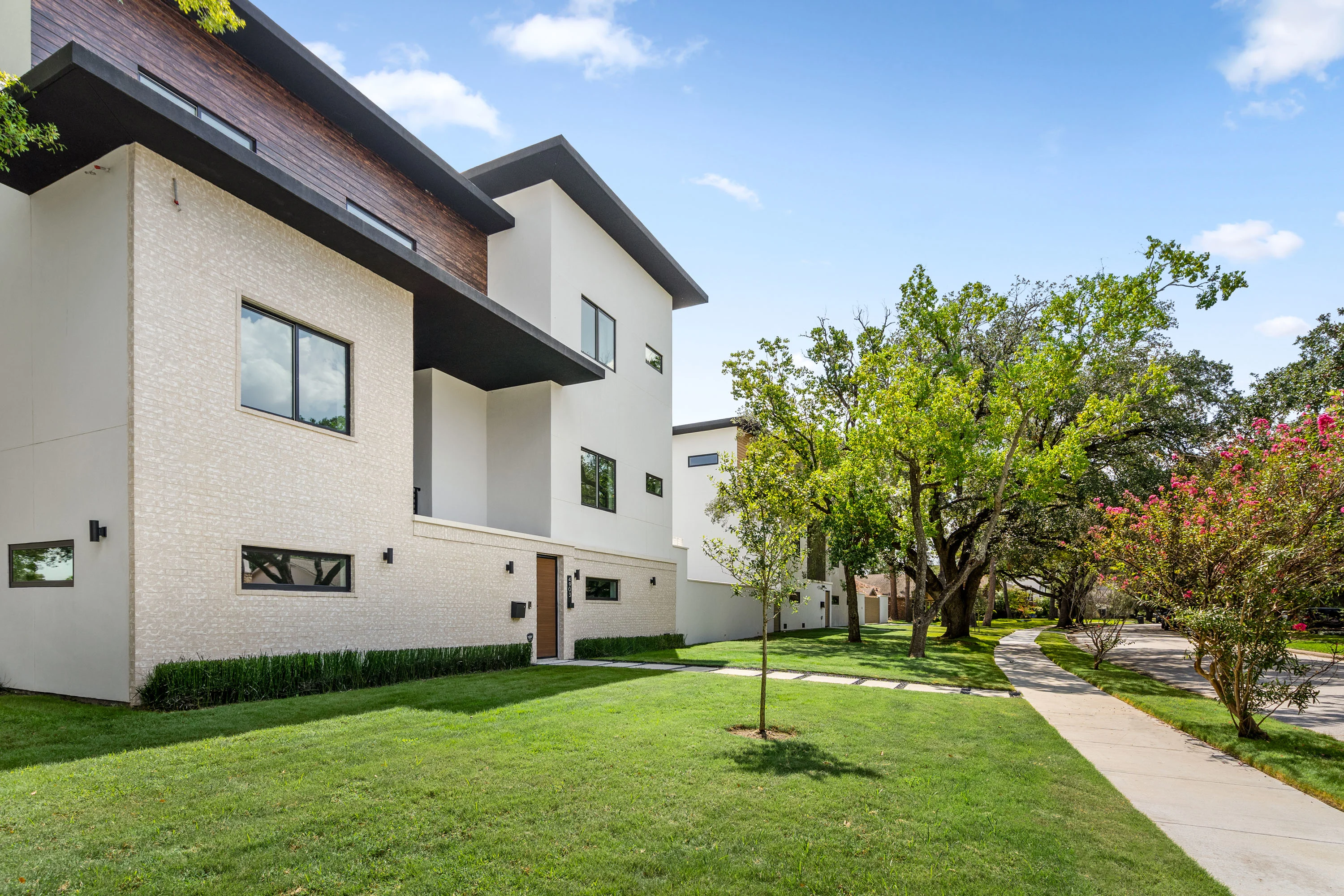 4903 Braesvalley Drive, Houston, Texas 77096 - 4903_Braesvalley_Dr_29_g2k13y