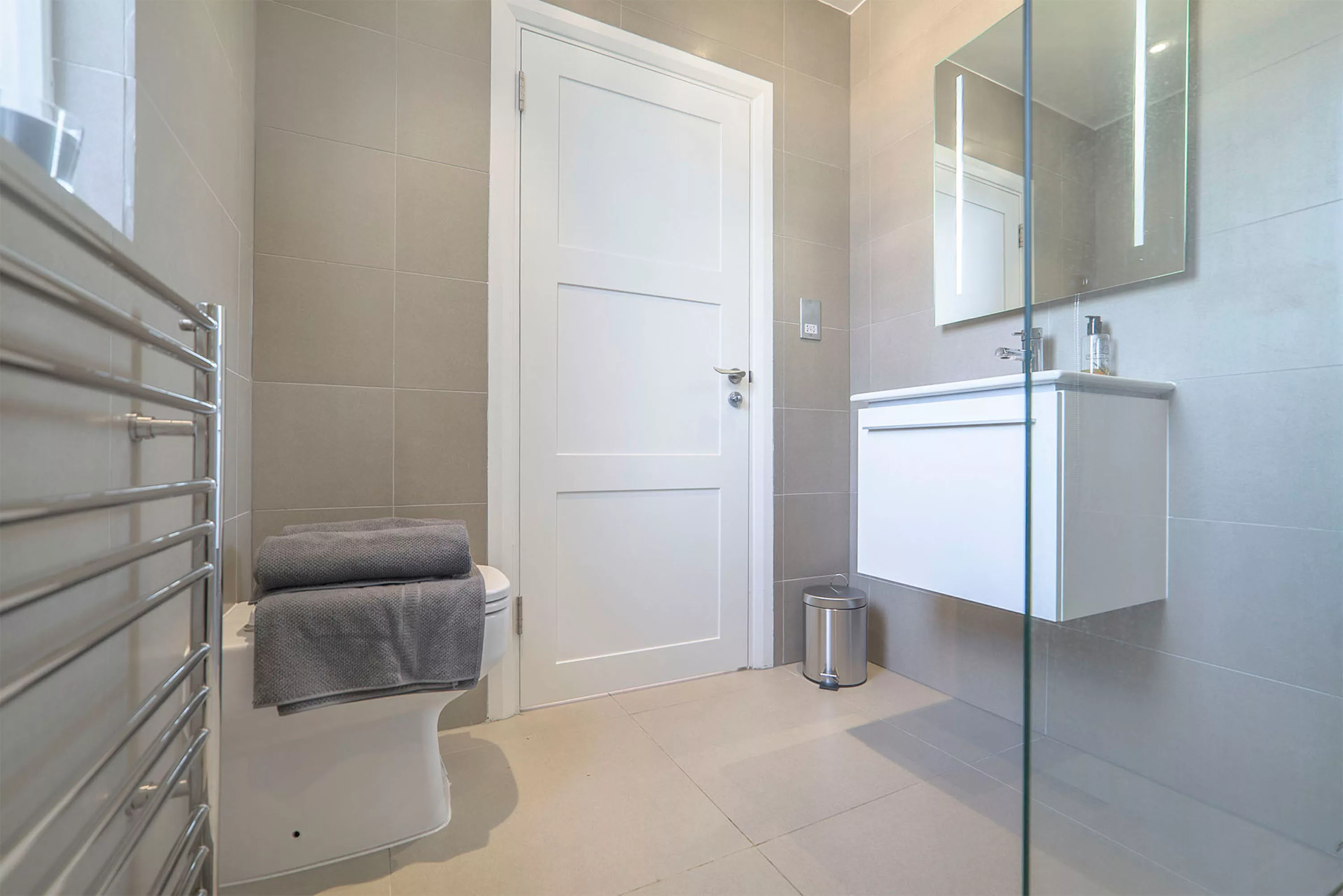 Flat E, 23 Porchester Square, Bayswater, London, England W2 6AN, United Kingdom - porchester-house-13-11-22-53-5353_thynfi