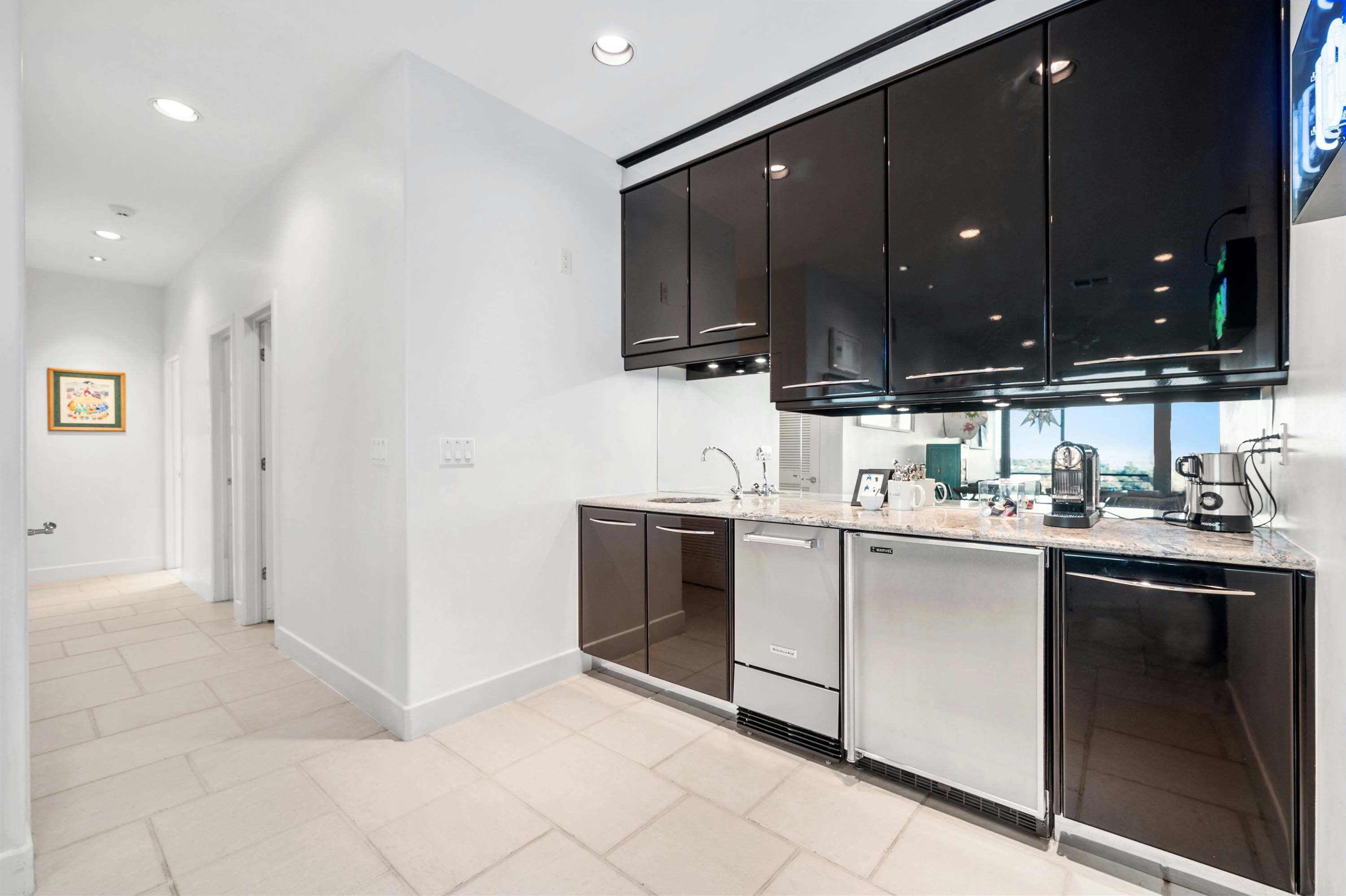 23 21808 Briarcliff Drive - Luxury Real Estate - Concierge Auctions